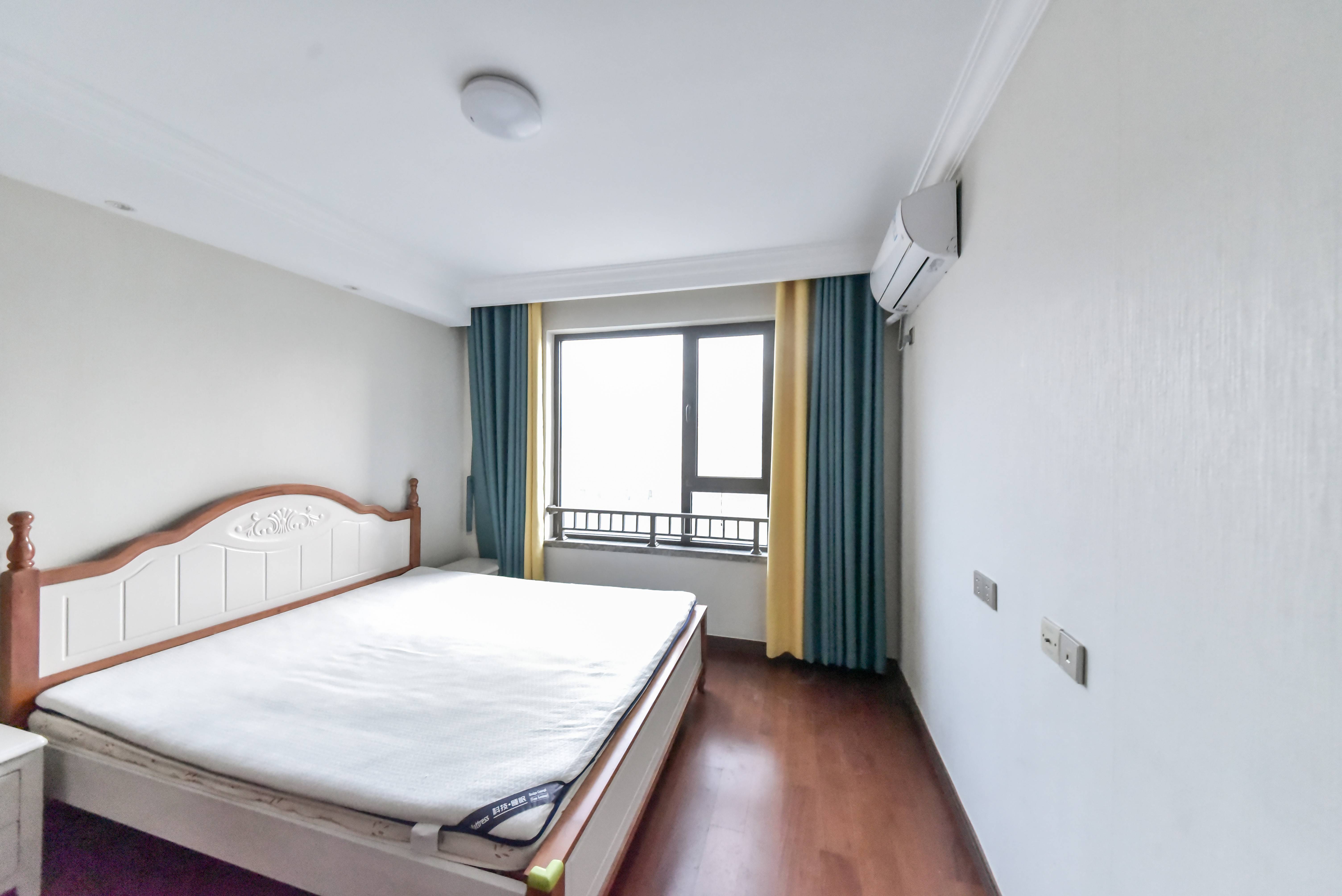 旭辉银盛泰金域蓝山