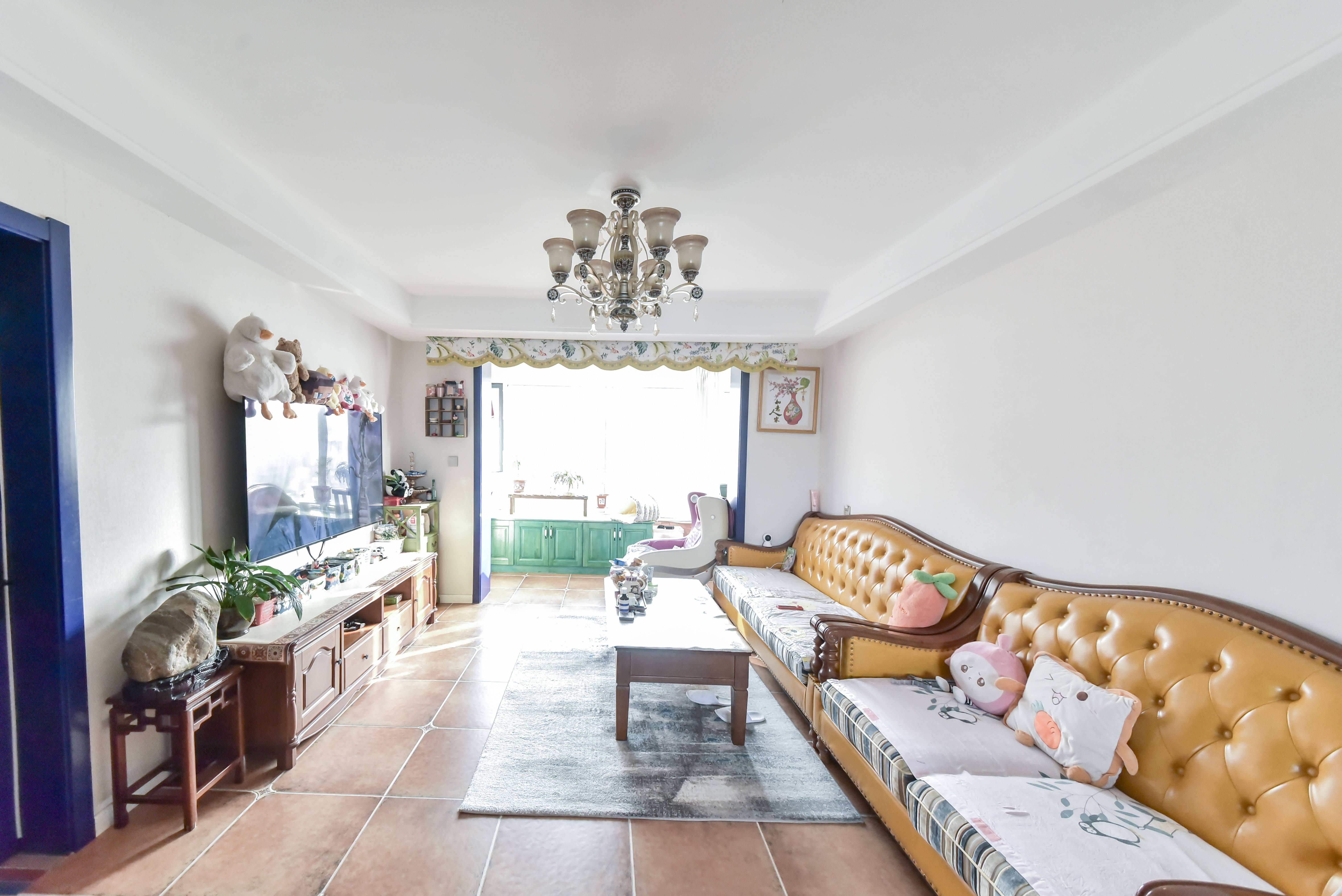  银丰唐郡玫瑰园 南北