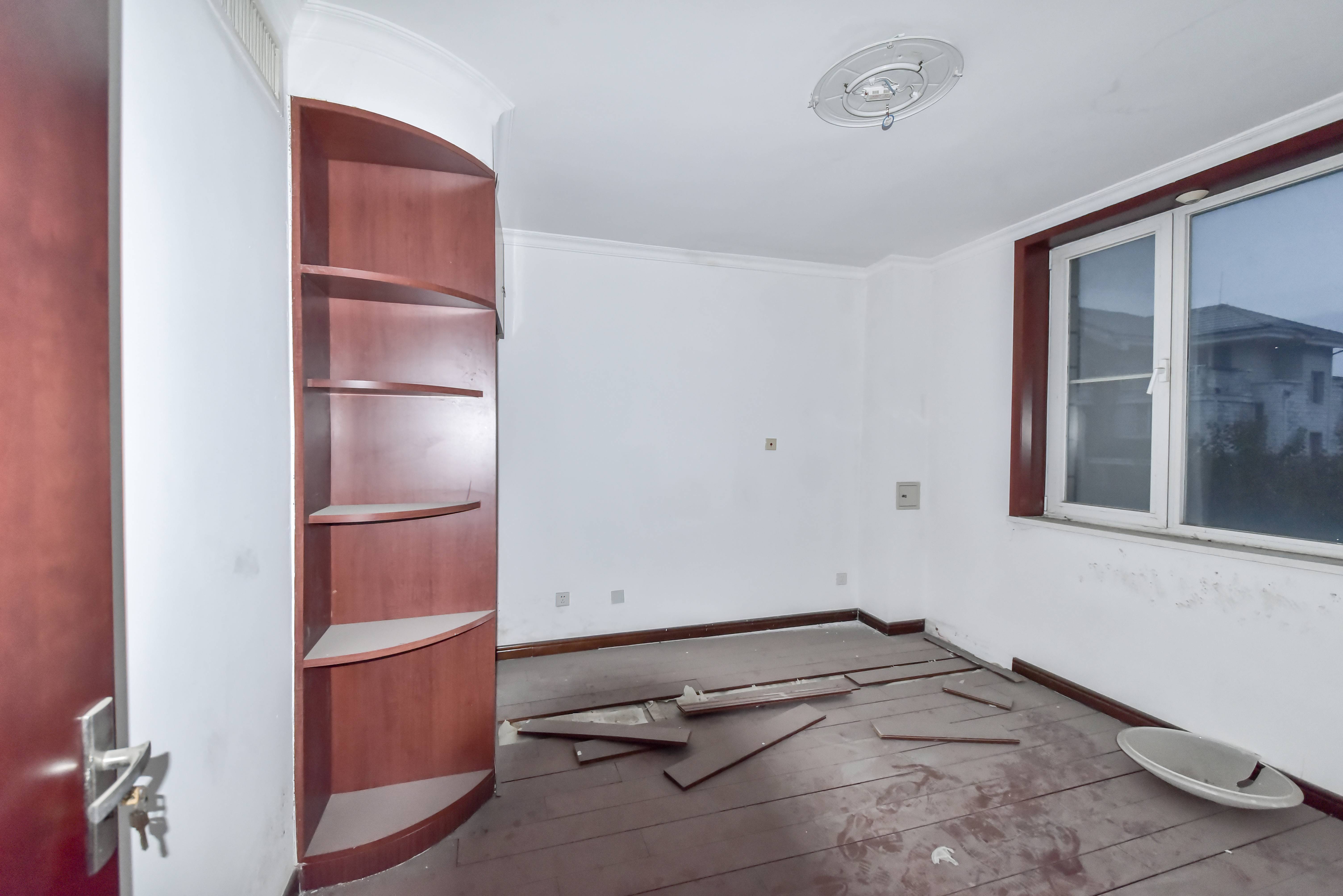 鲁信蟠龙山花园