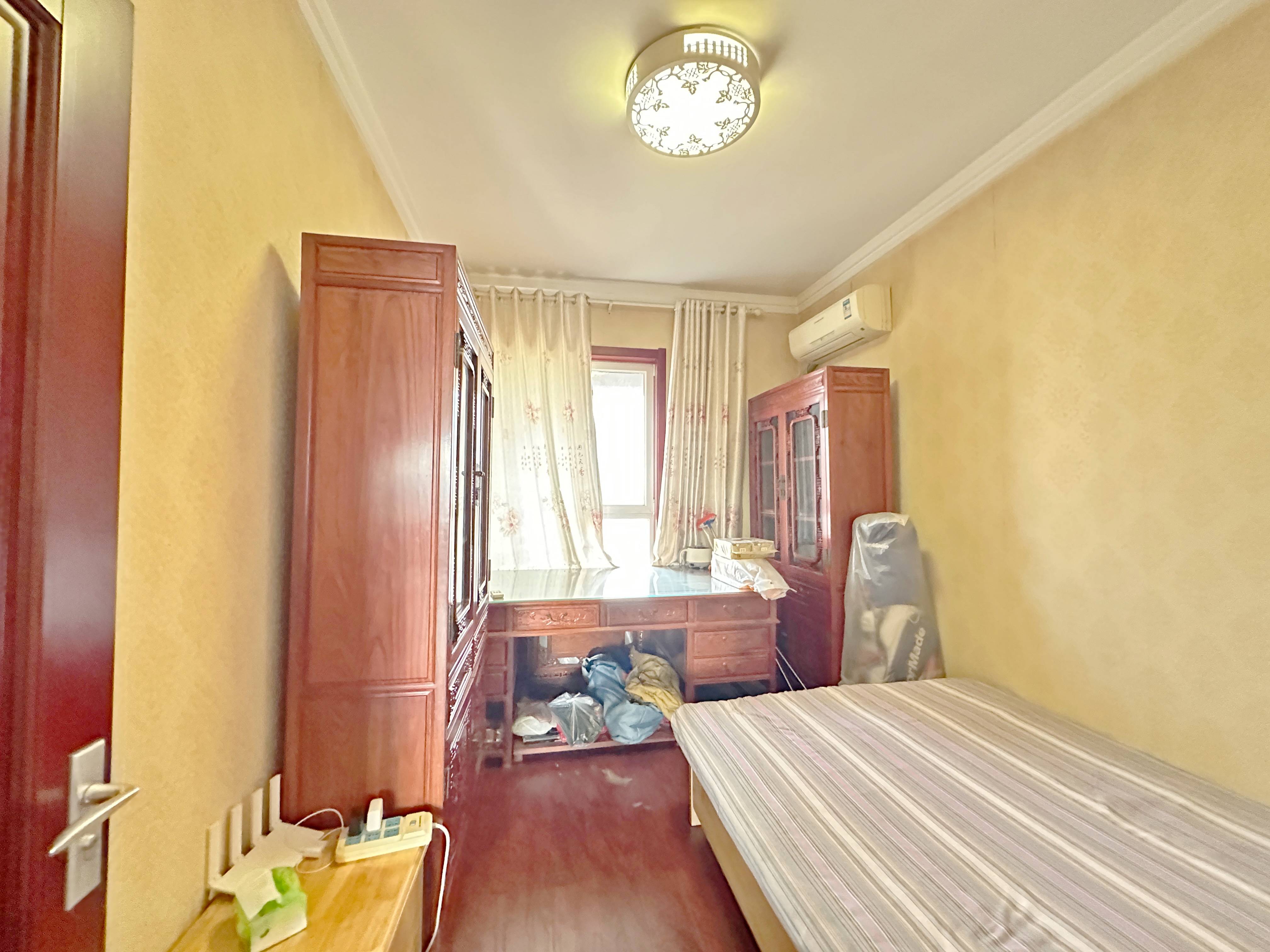 绿地新里卢浮公馆