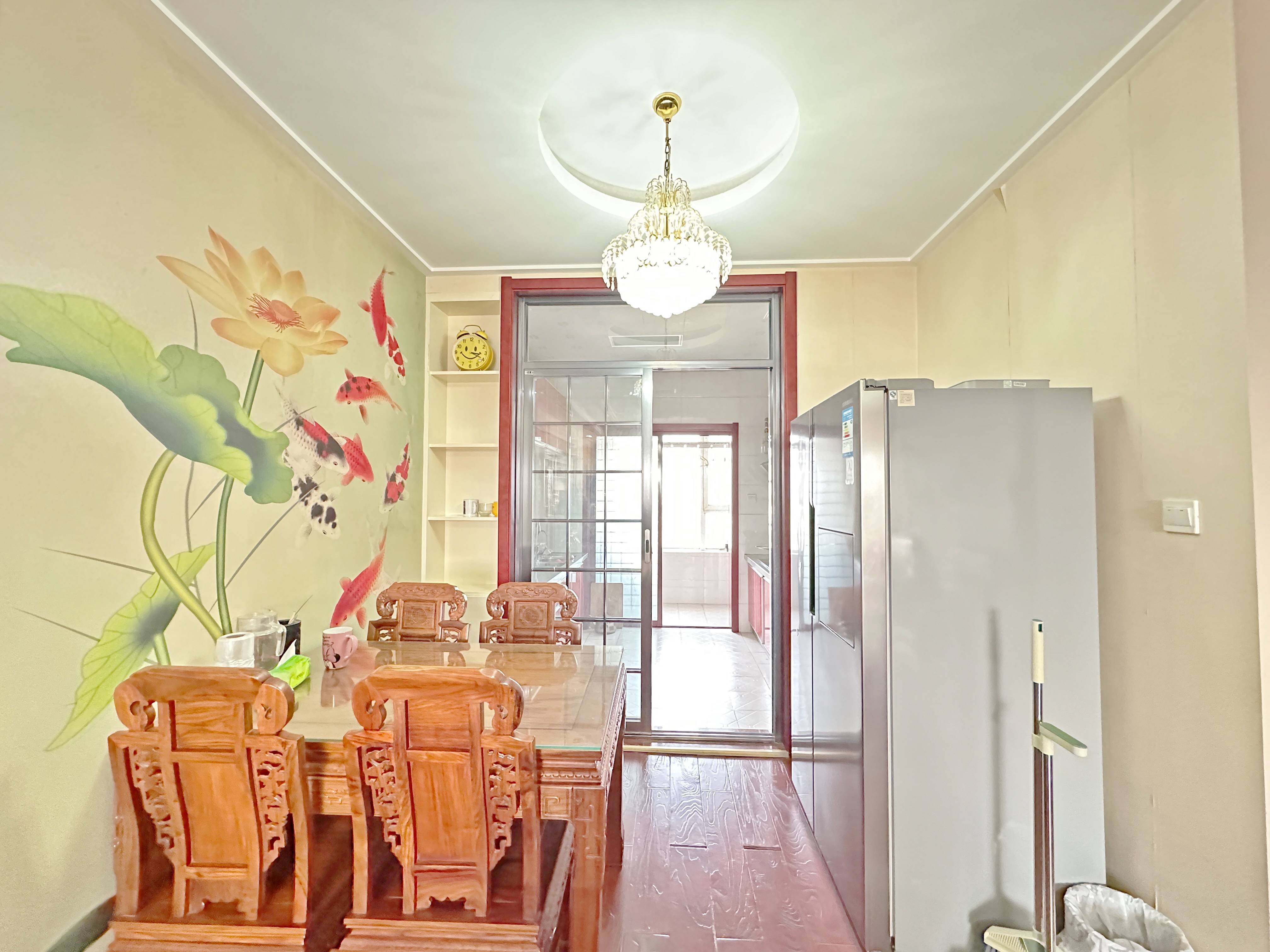 绿地新里卢浮公馆