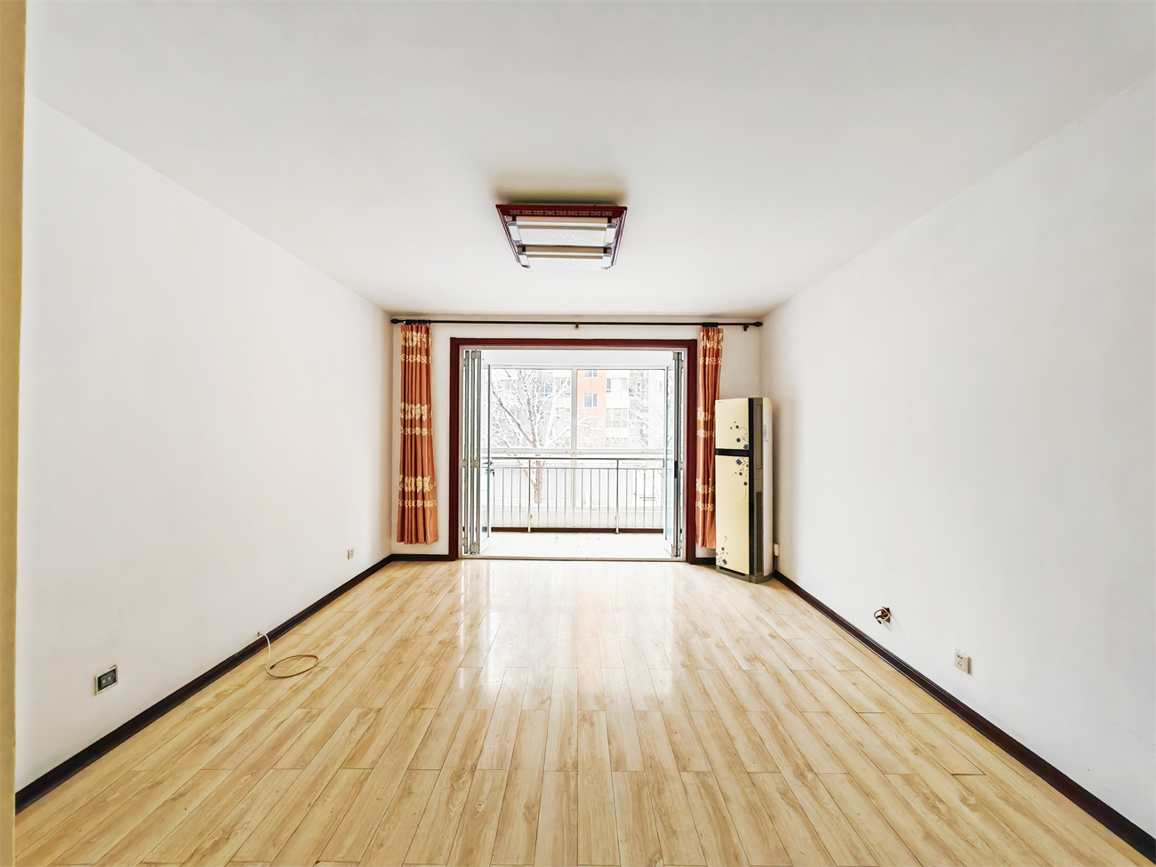  鲁能领秀城B区（十一区） 南北