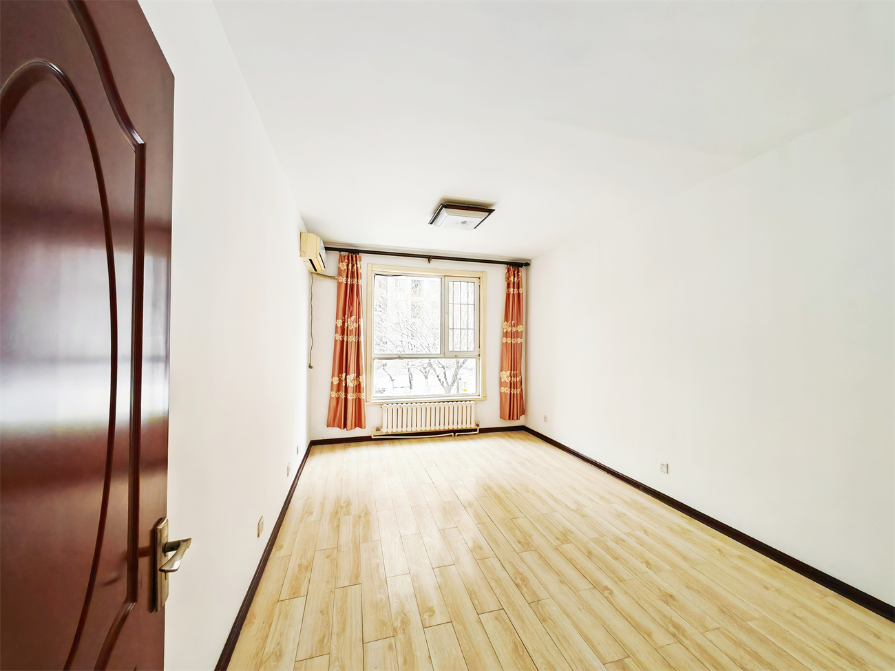 鲁能领秀城B区（十一区）