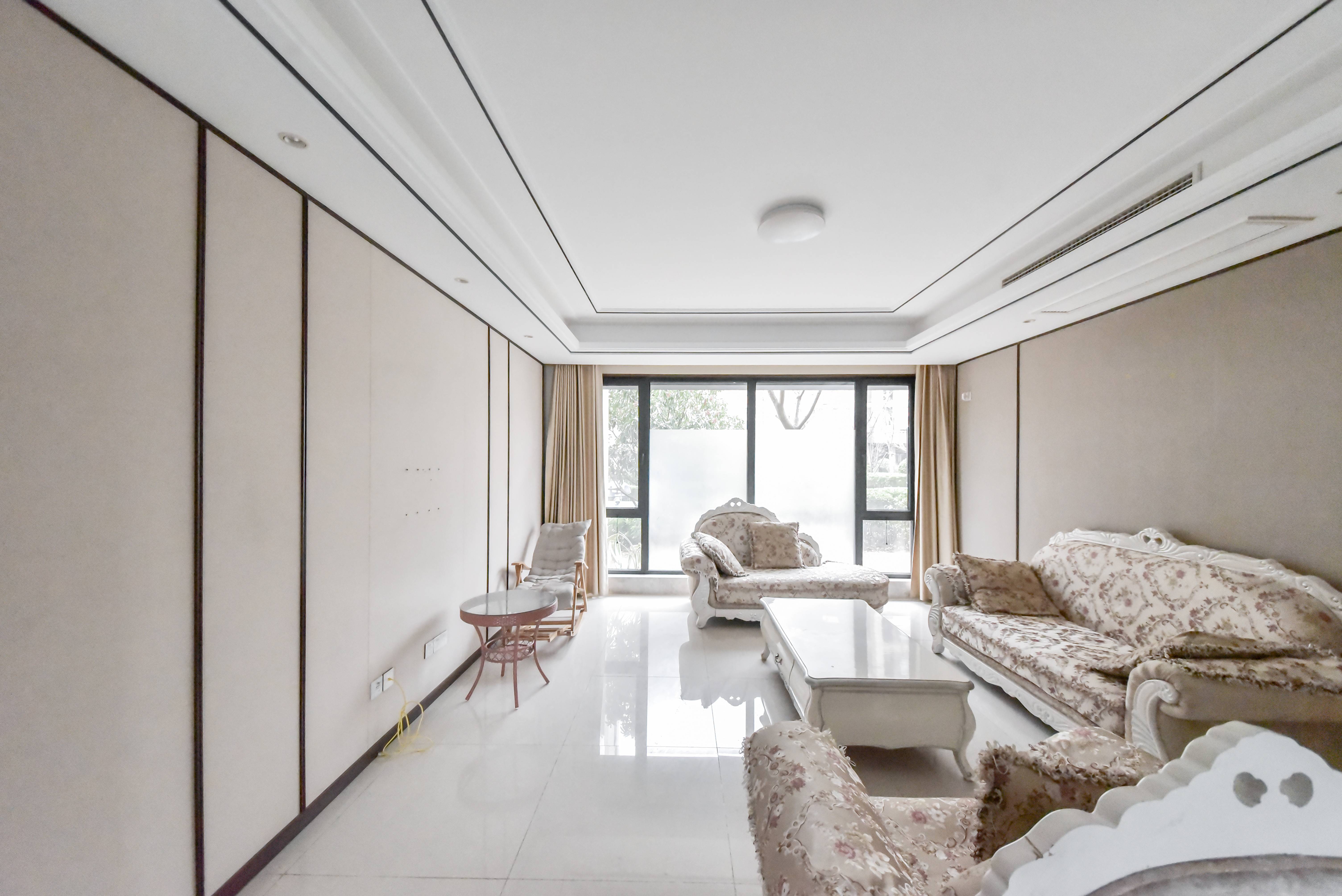  融创文旅城紫檀园 南北