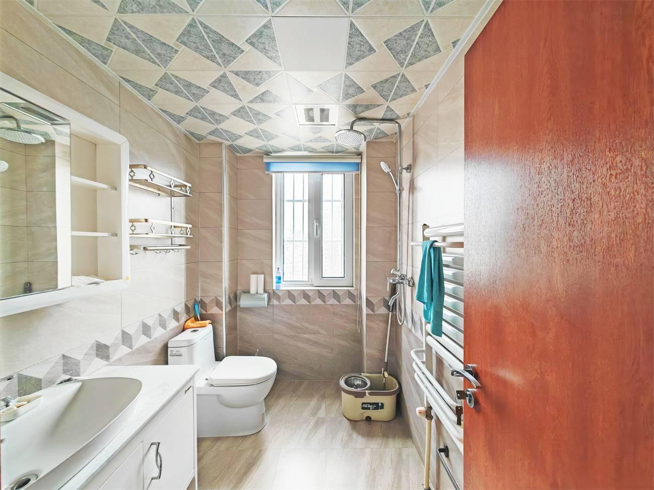 伟东新都(三区)白金瀚宫