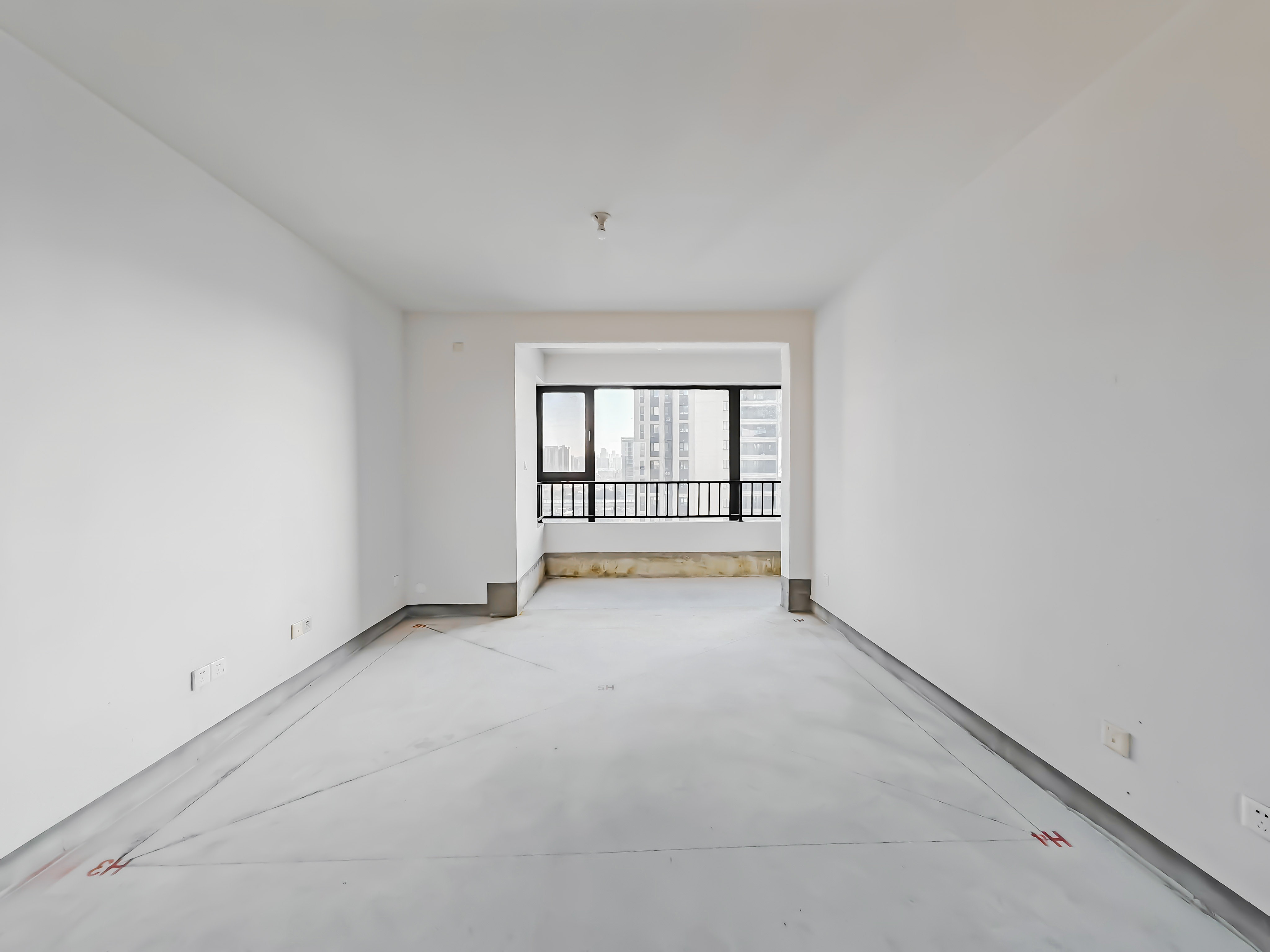  中建蔚蓝之城海棠里 南北