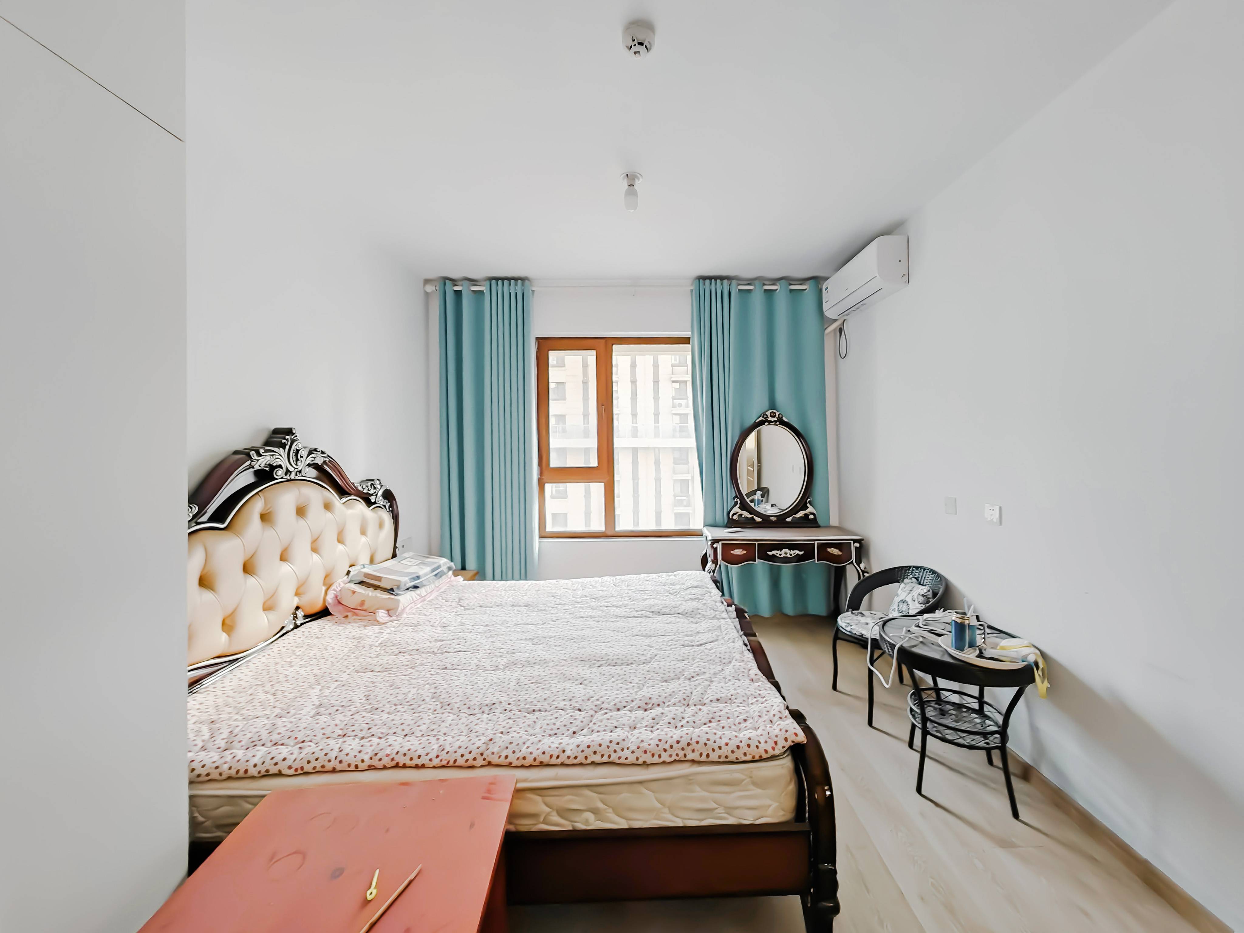 天鸿万象新天公园大道