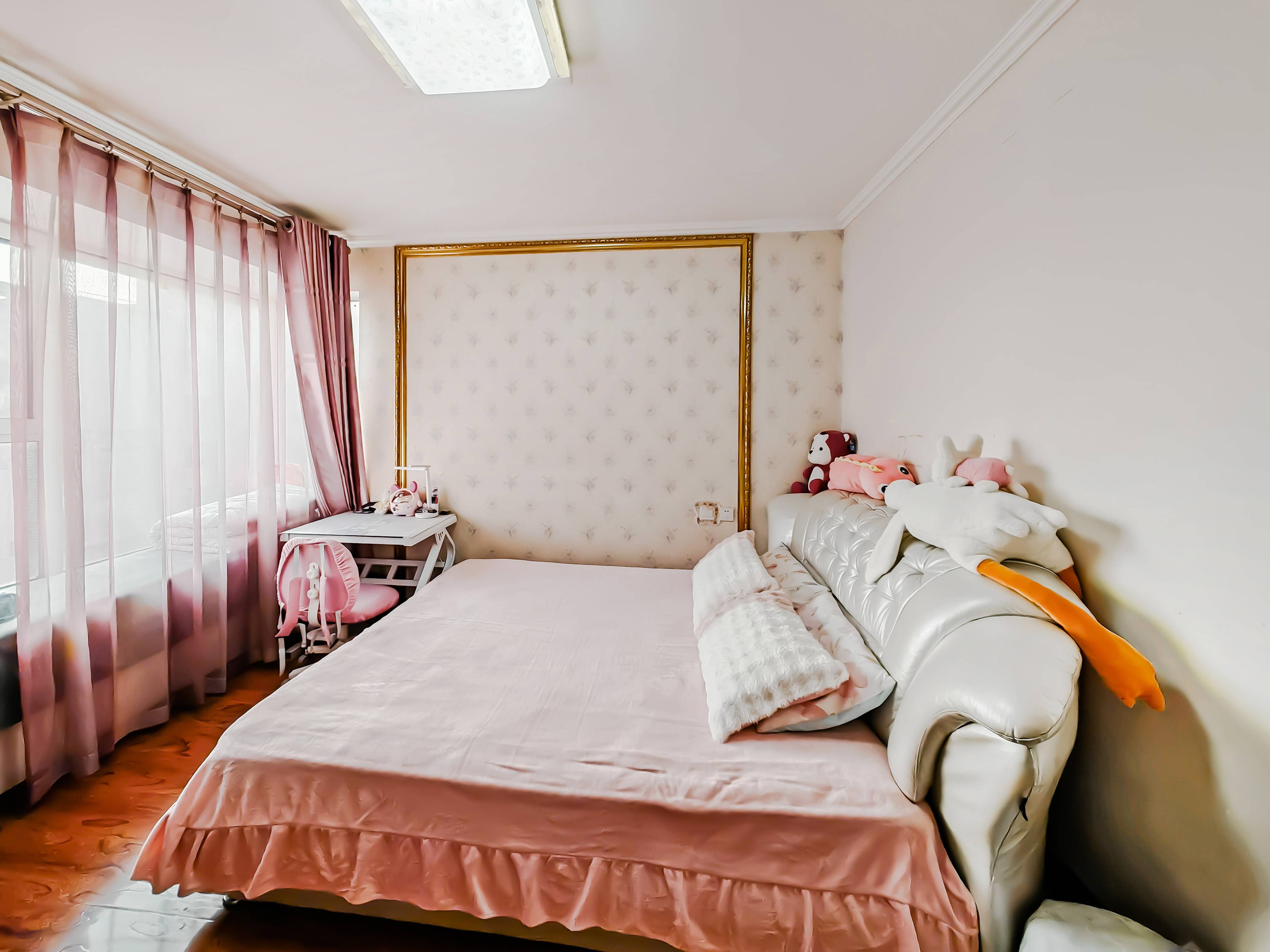 天鸿万象新天理想郡