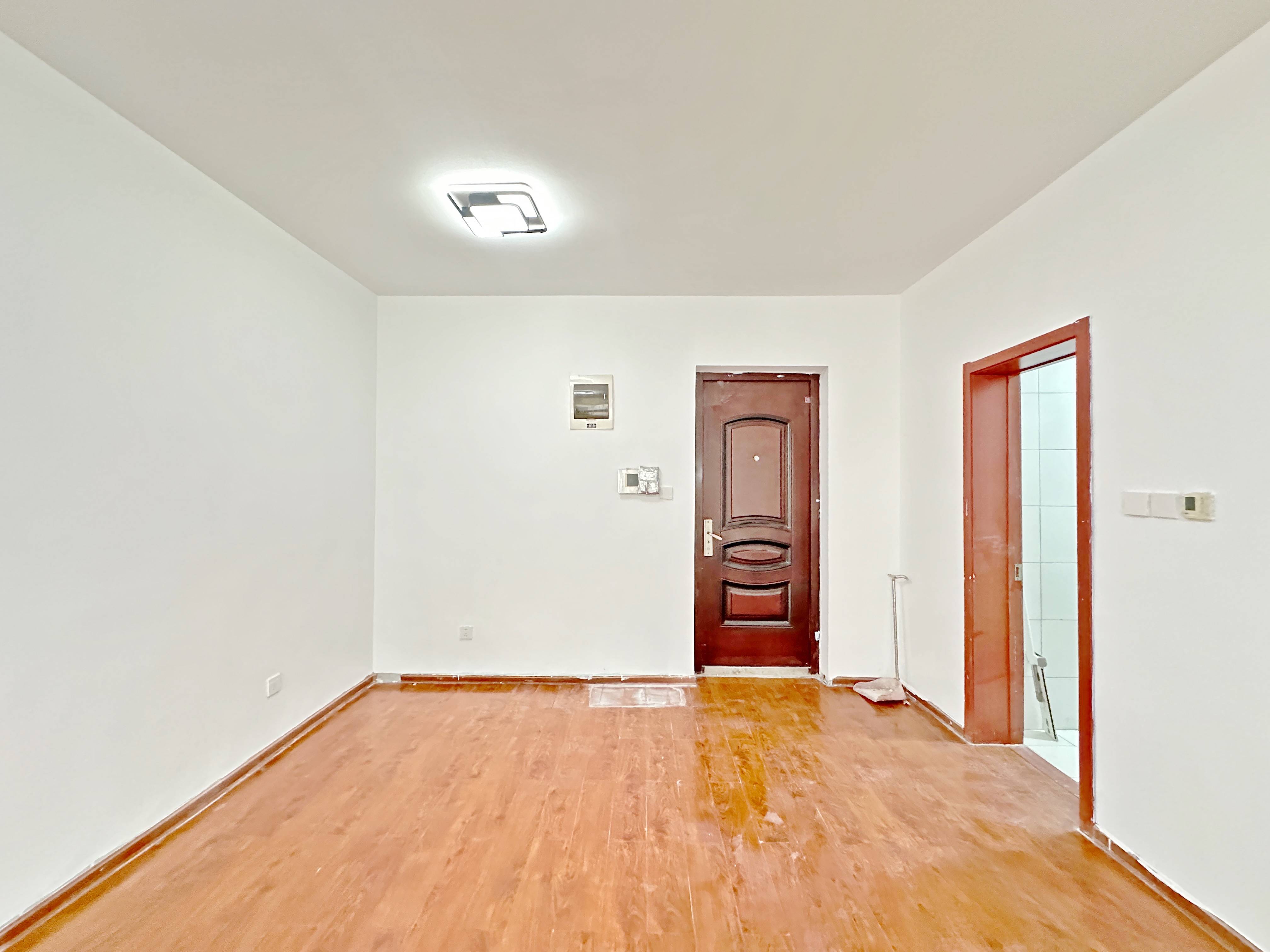 绿地新里卢浮公馆