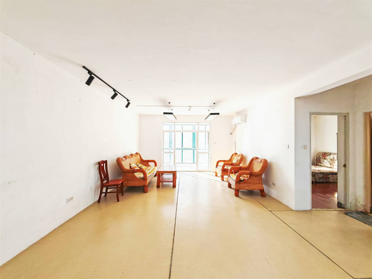  铁路南苑小区 南北