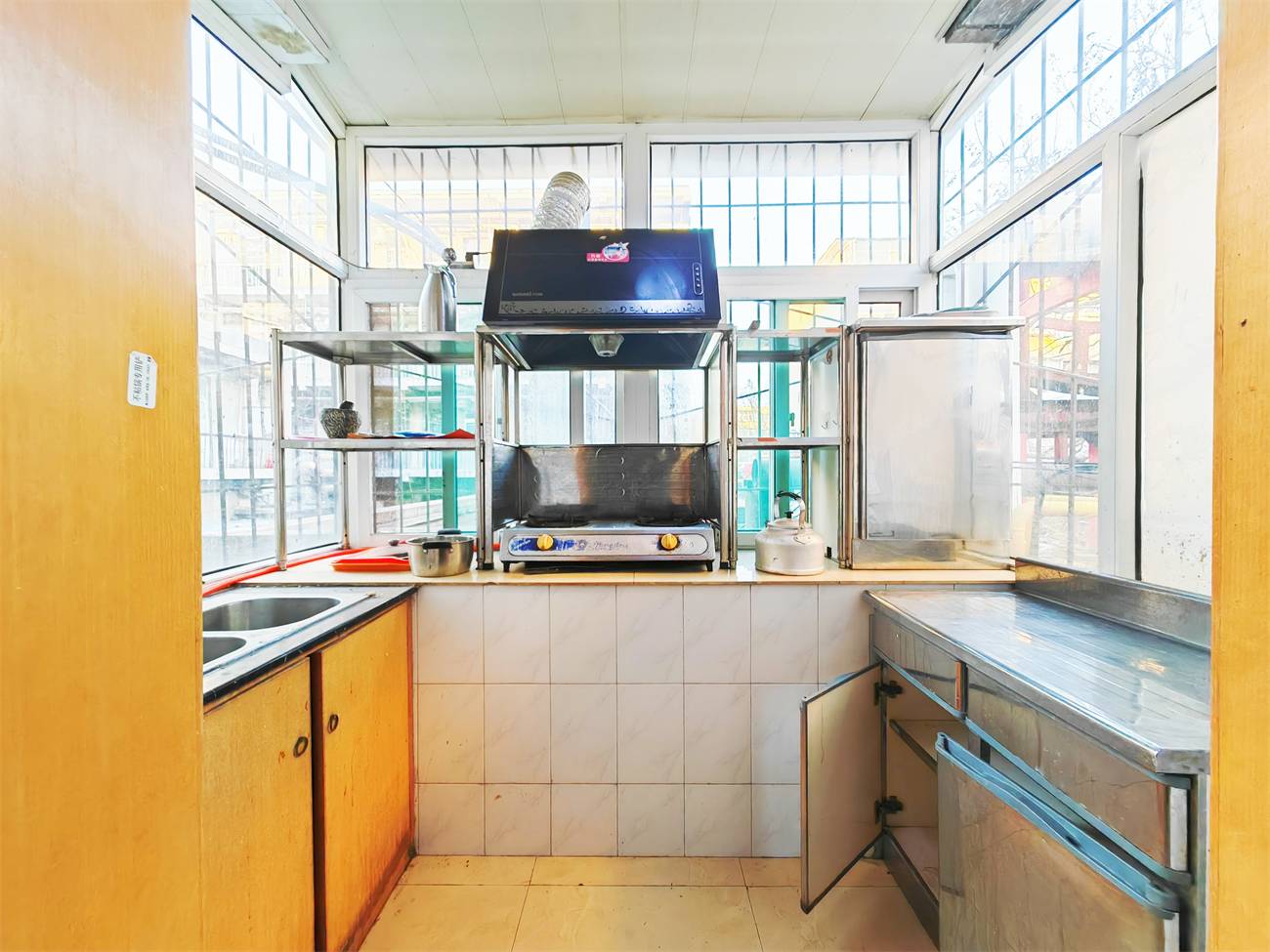 六里山南路26号