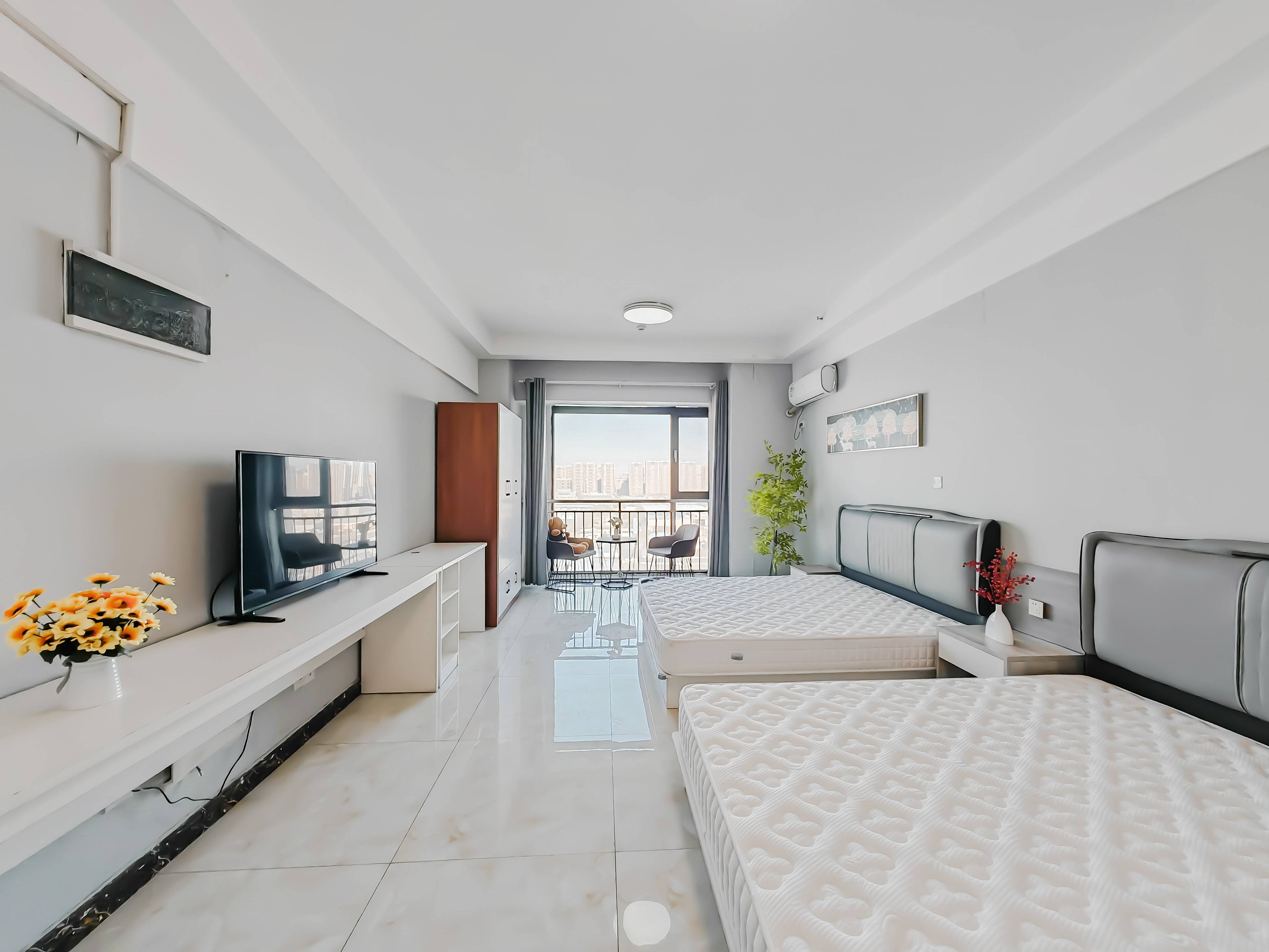  万虹广场(公寓) 北