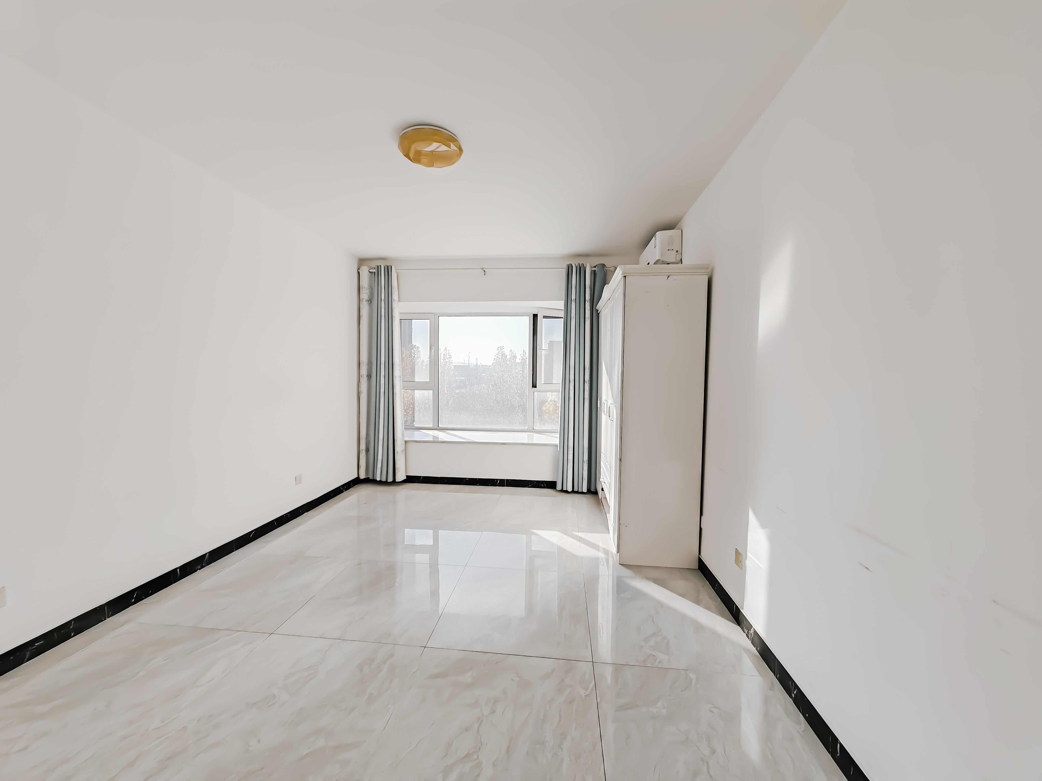 天鸿万象新天四区