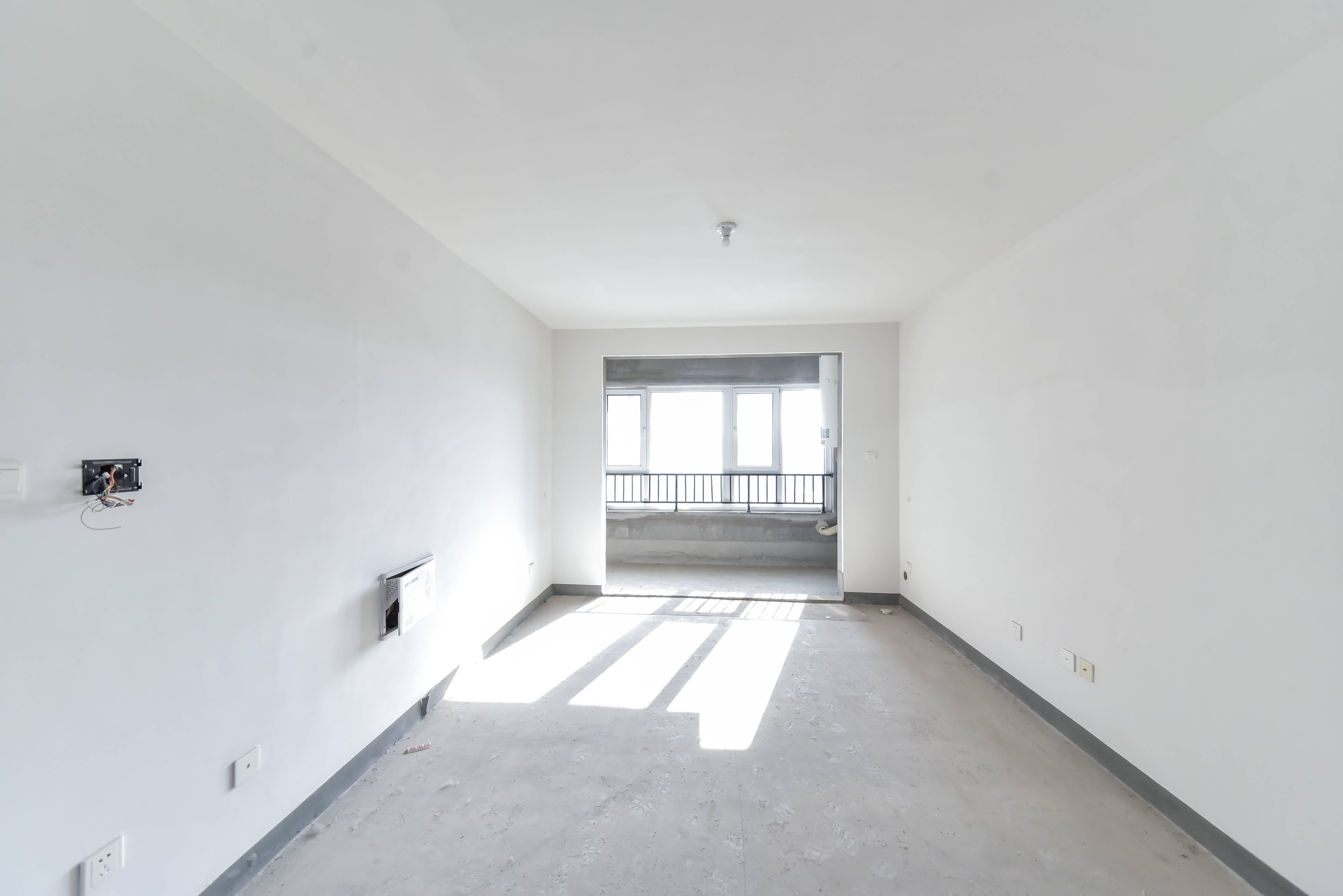  龙湖春江悦茗 南北