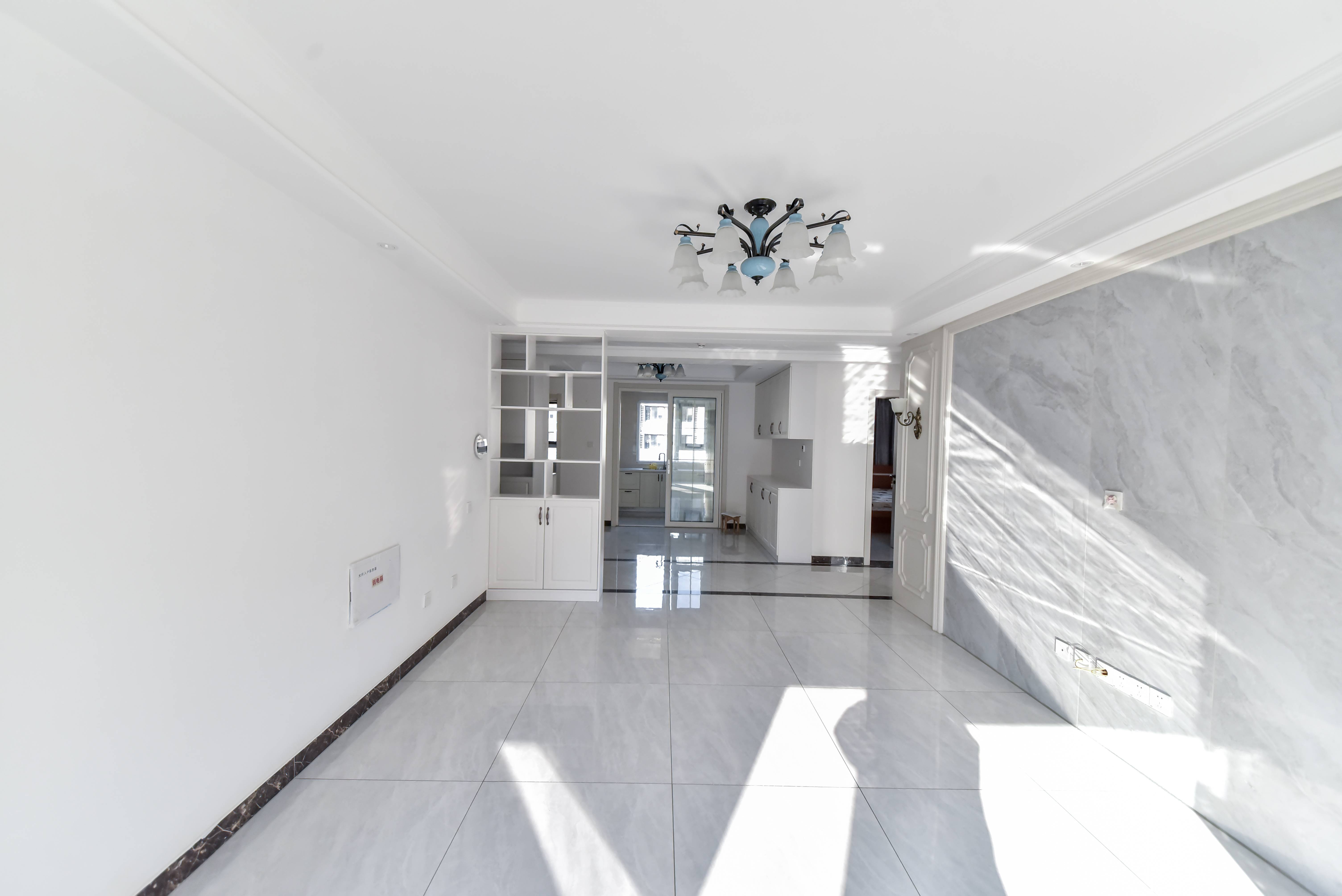  龙湖春江悦茗 南北