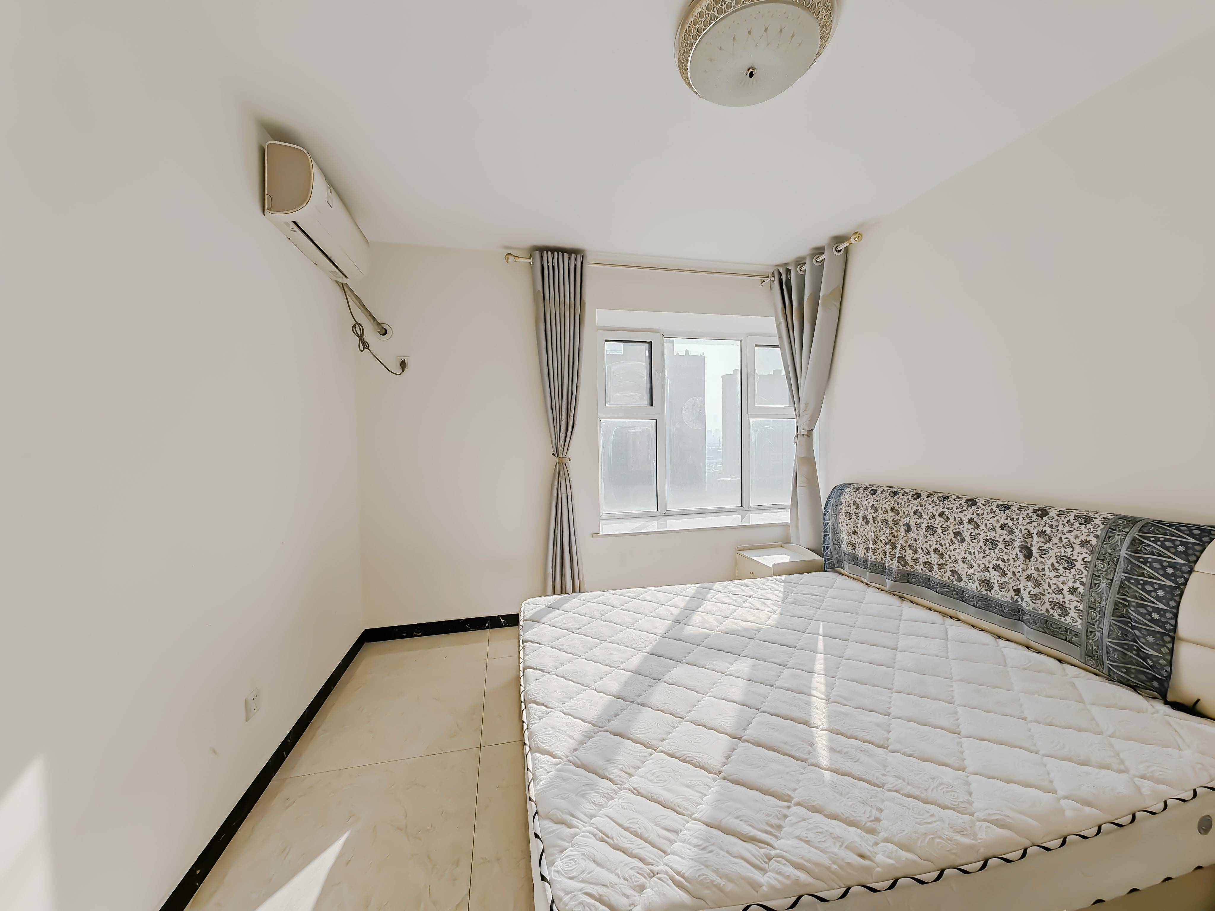 天鸿万象新天哈佛郡