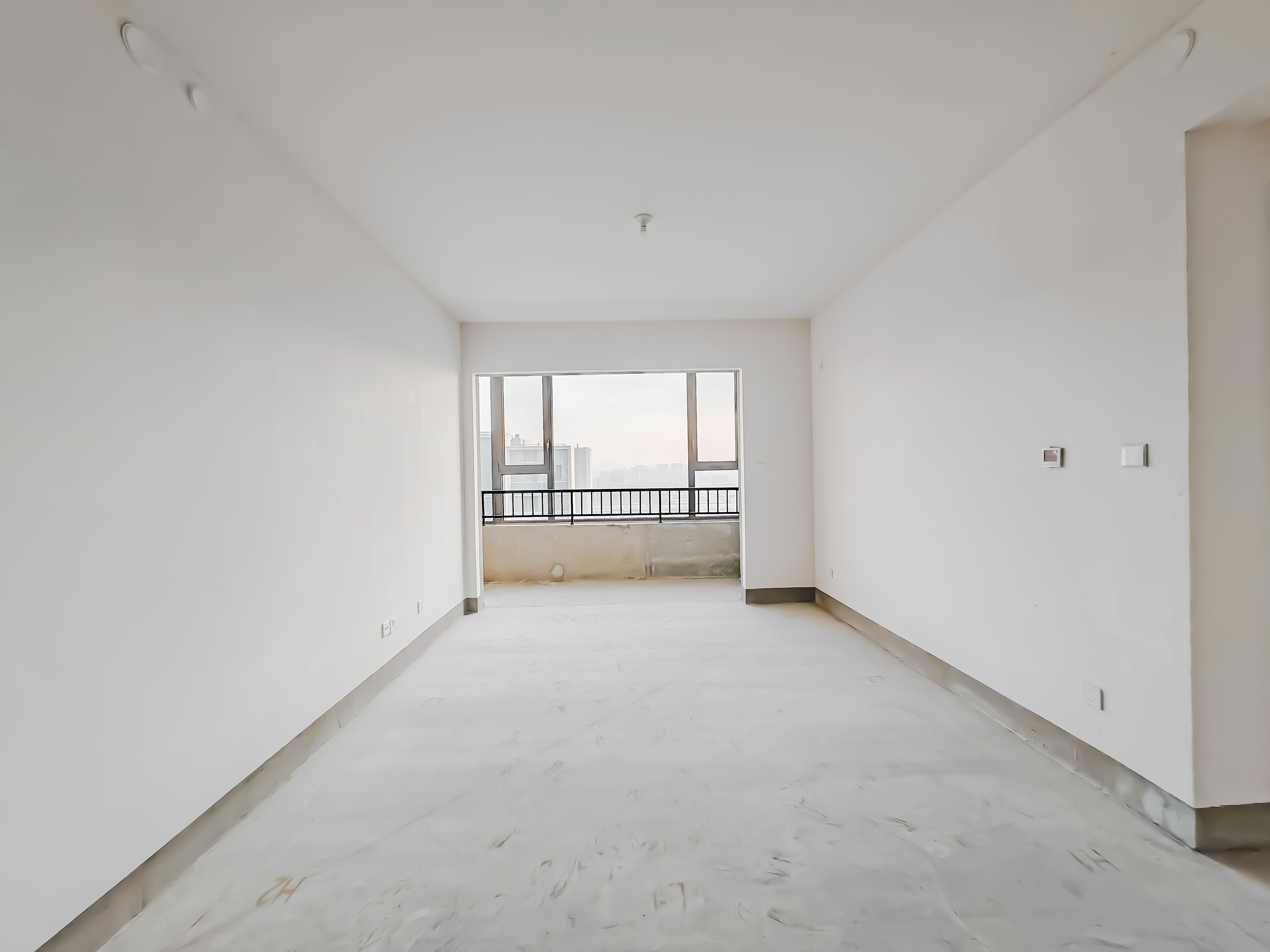  绿城春风心语3居室高楼层,近地铁随时看房