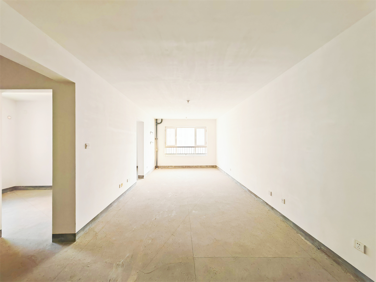  送车位 电梯房 育秀 产权清晰 南北通透 满二唯一