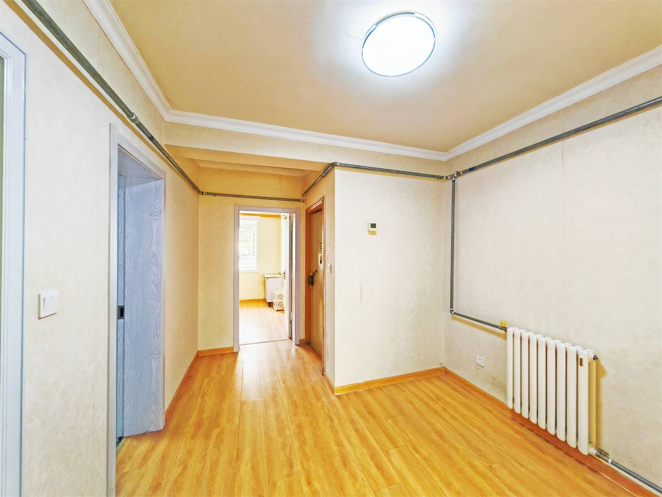  舜玉小区南区3居室中楼层,近地铁随时看房