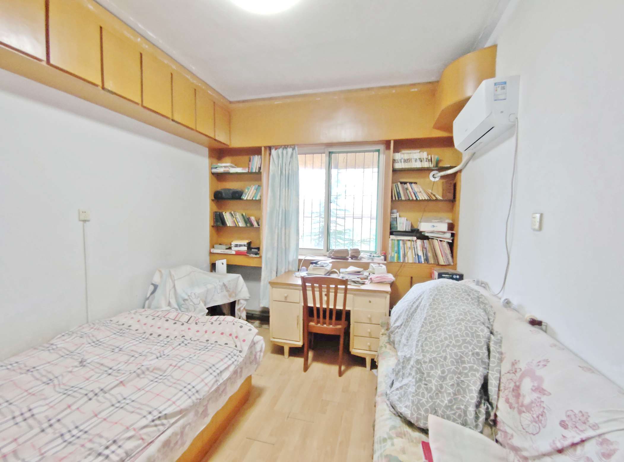 建设路重汽宿舍