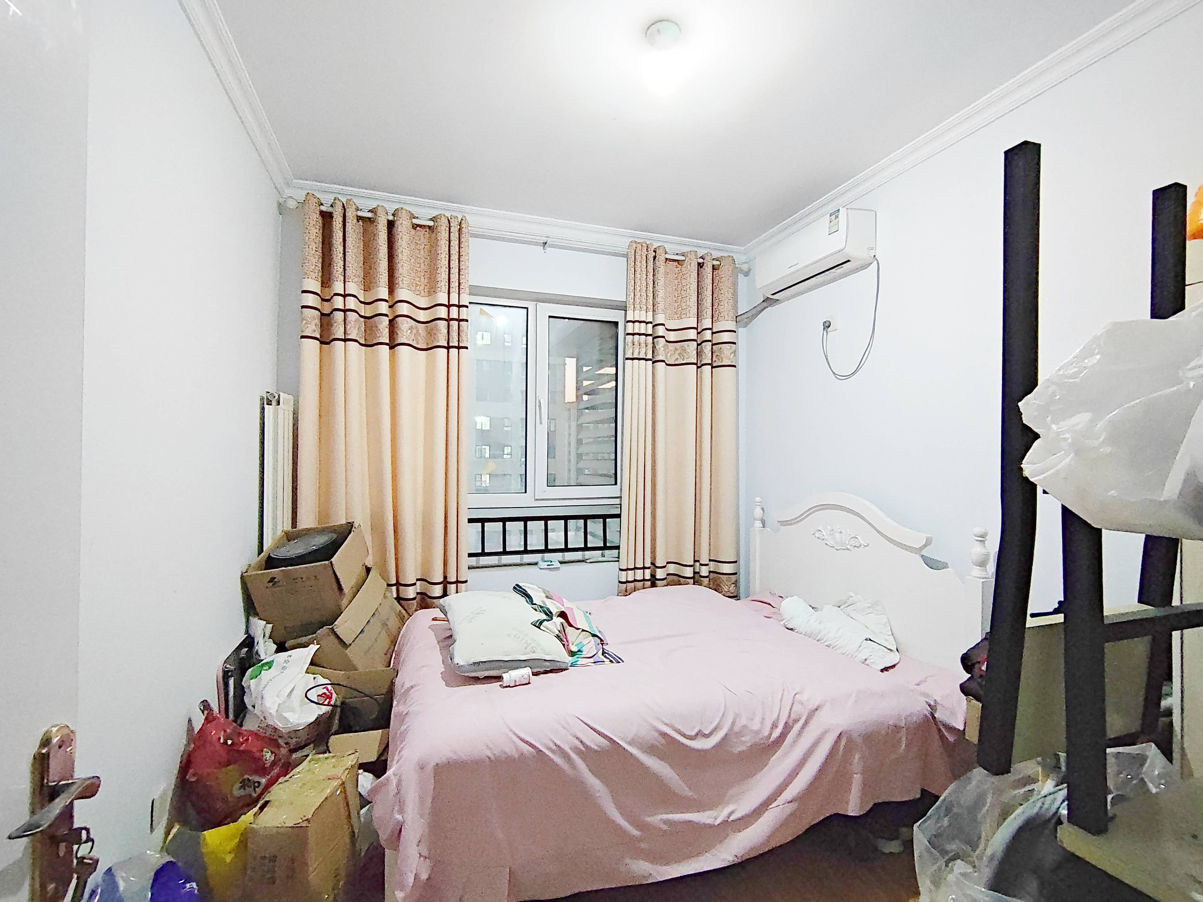 绿地新里香榭丽公馆