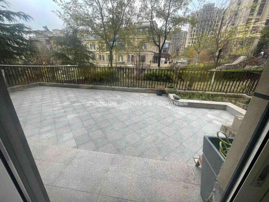 中海国际社区（铂宫别墅B2）