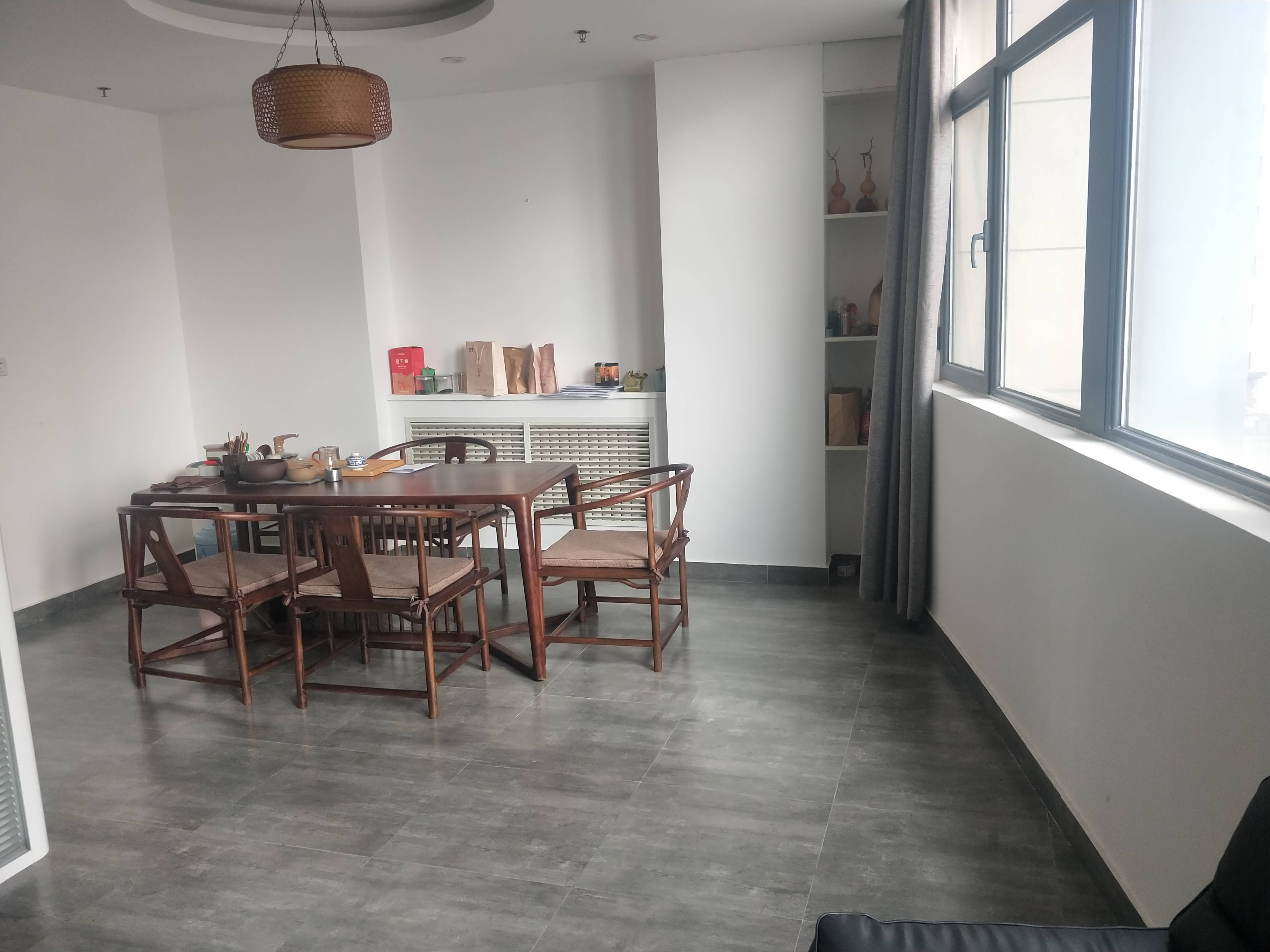 南益名泉春晓公寓