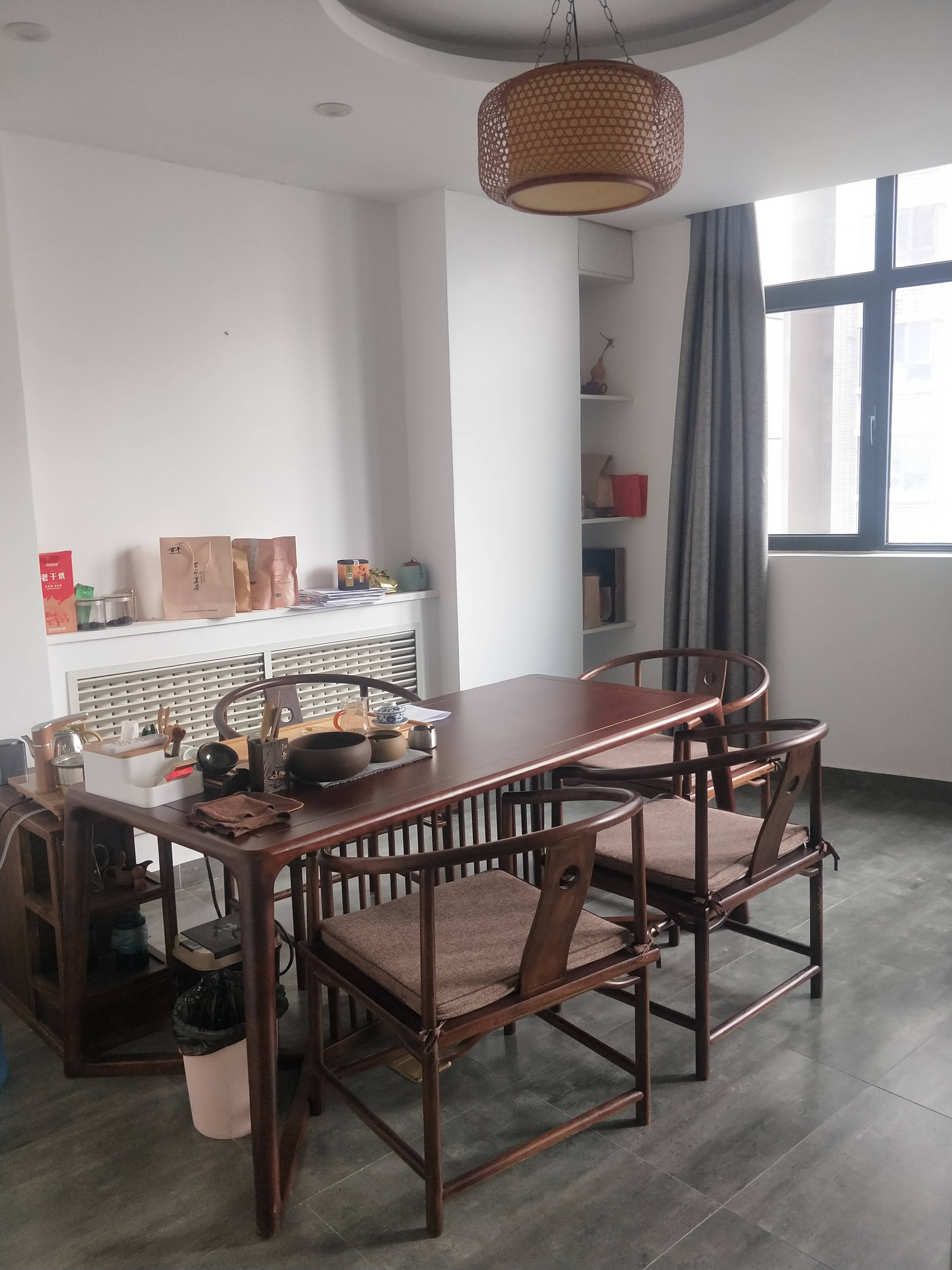 南益名泉春晓公寓