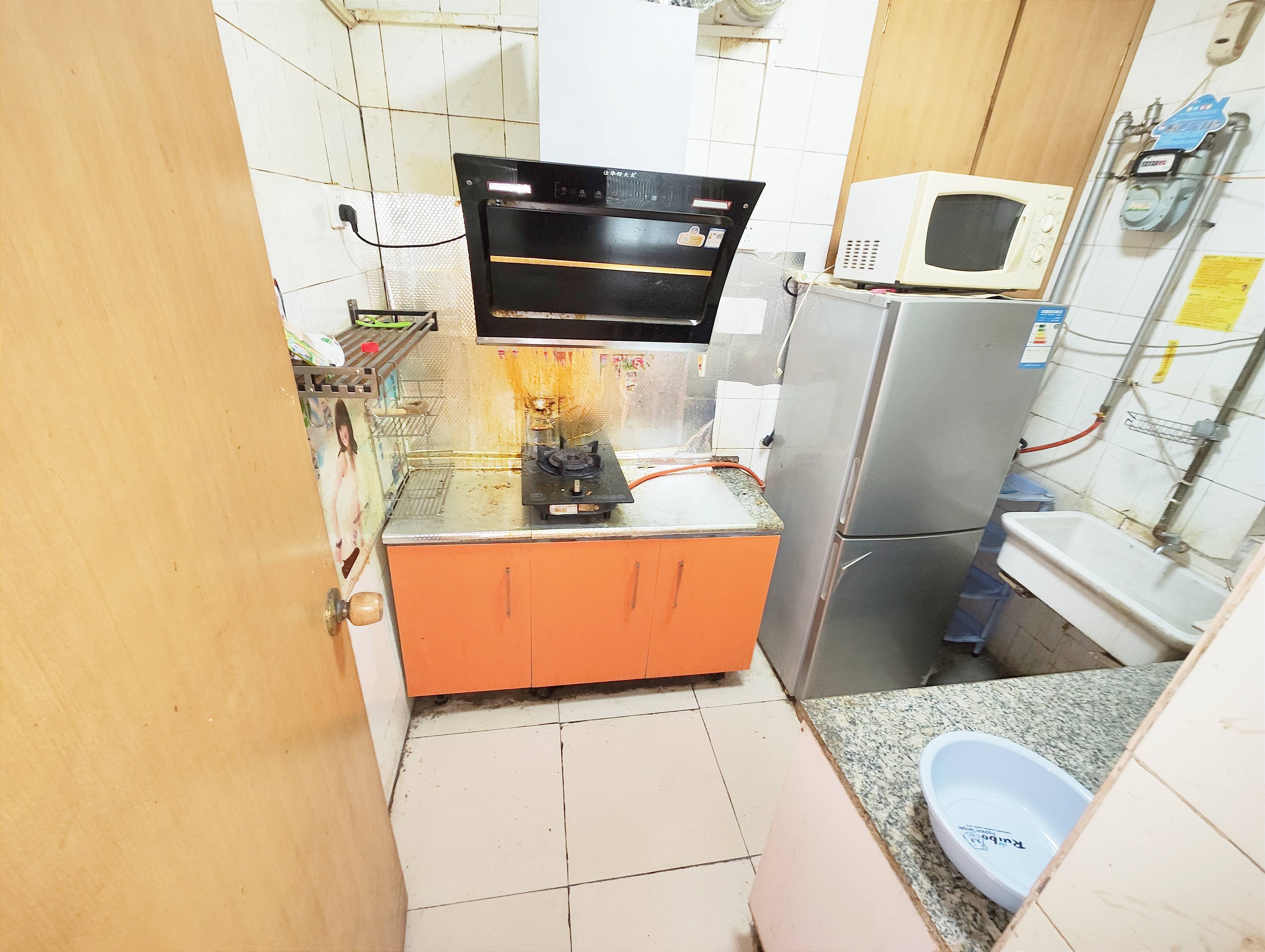 交校路路桥集团宿舍