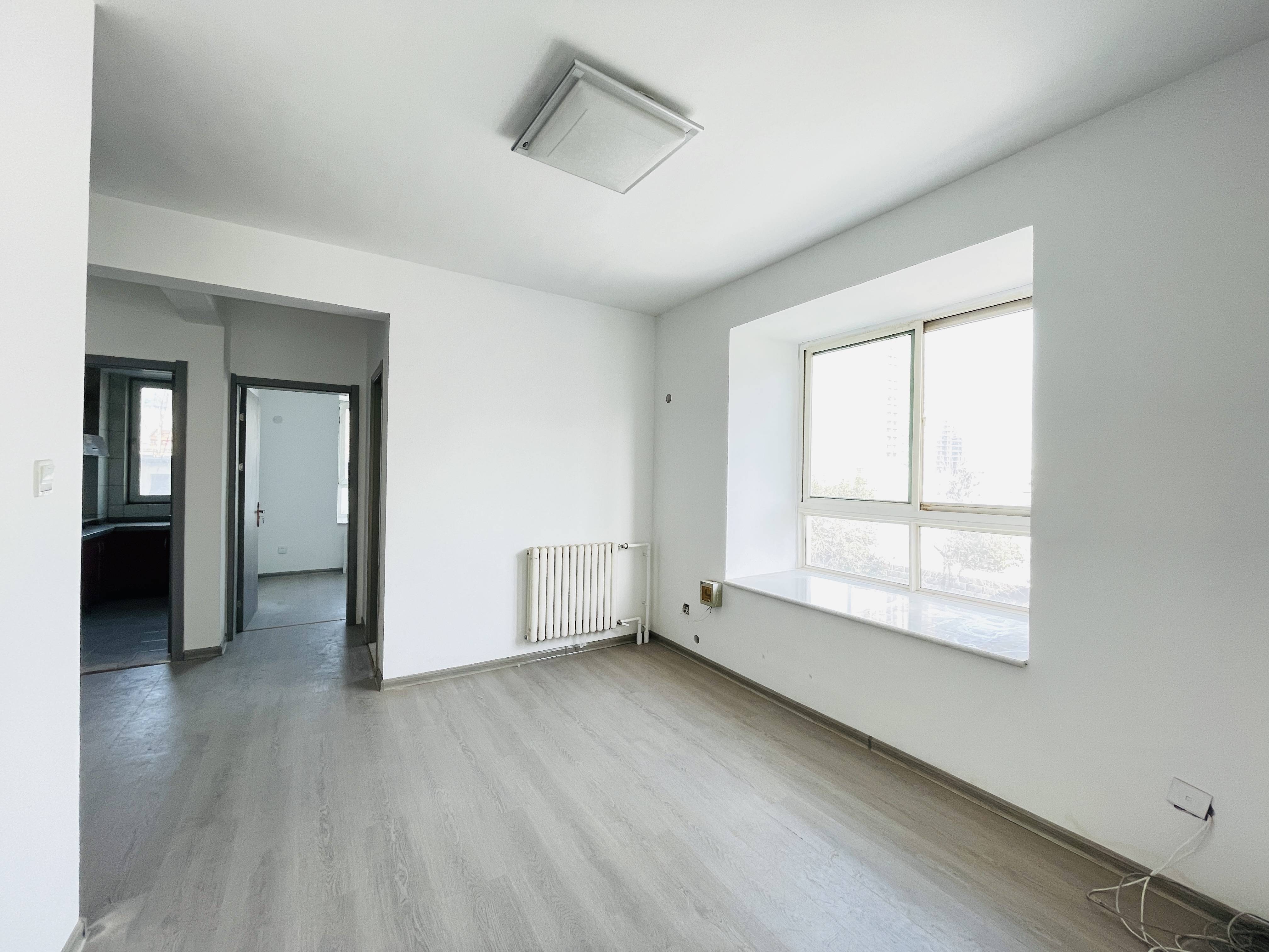  腾骐冠宸花园 南北