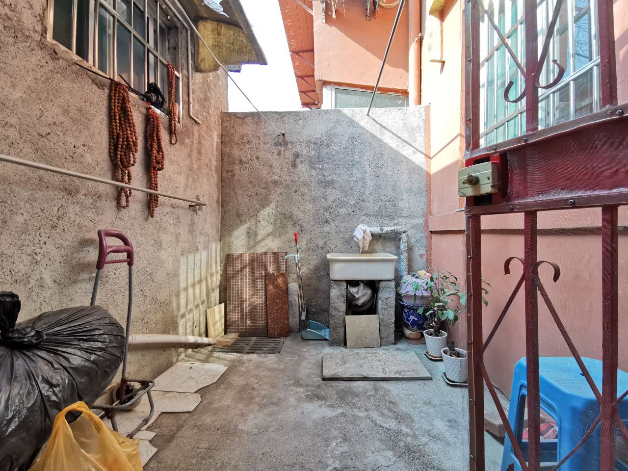 东舍坊街118号院（省无线电厂宿舍）