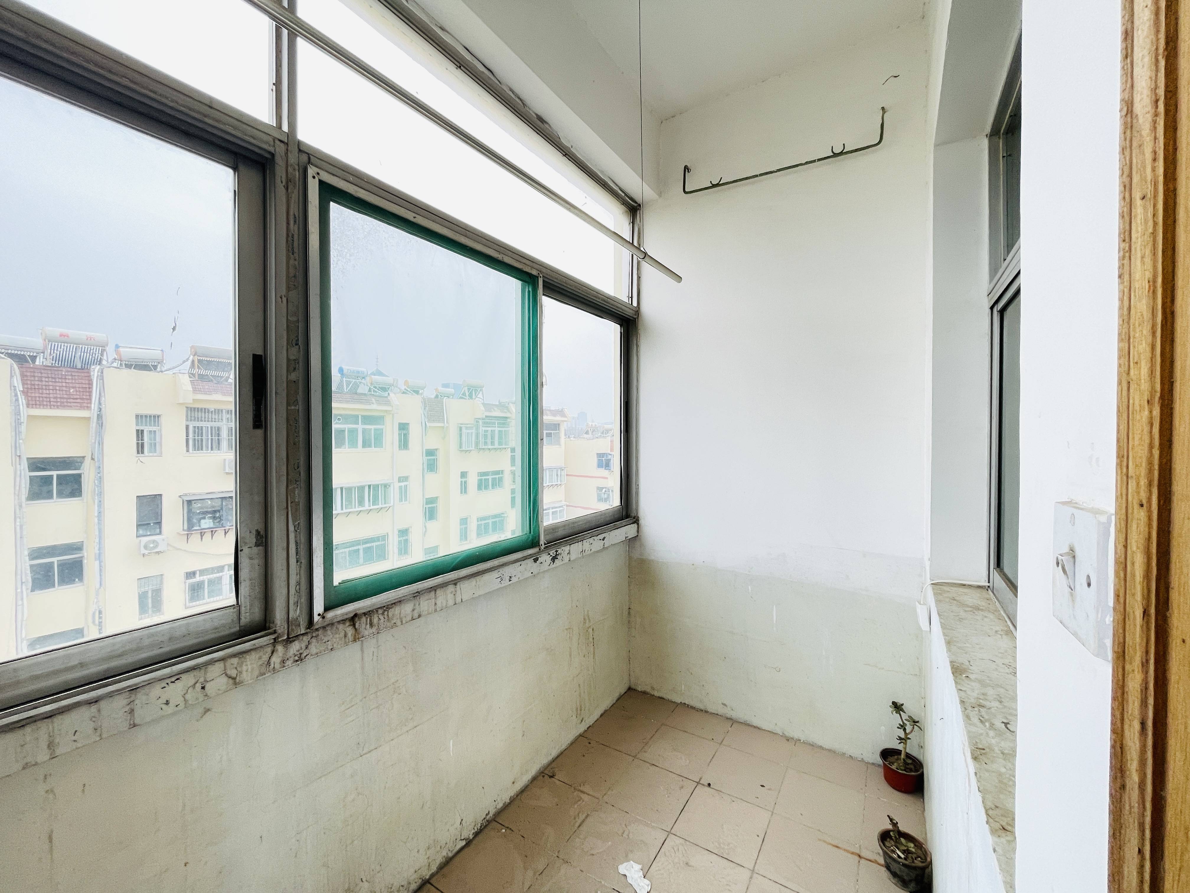 洪家楼南路17号