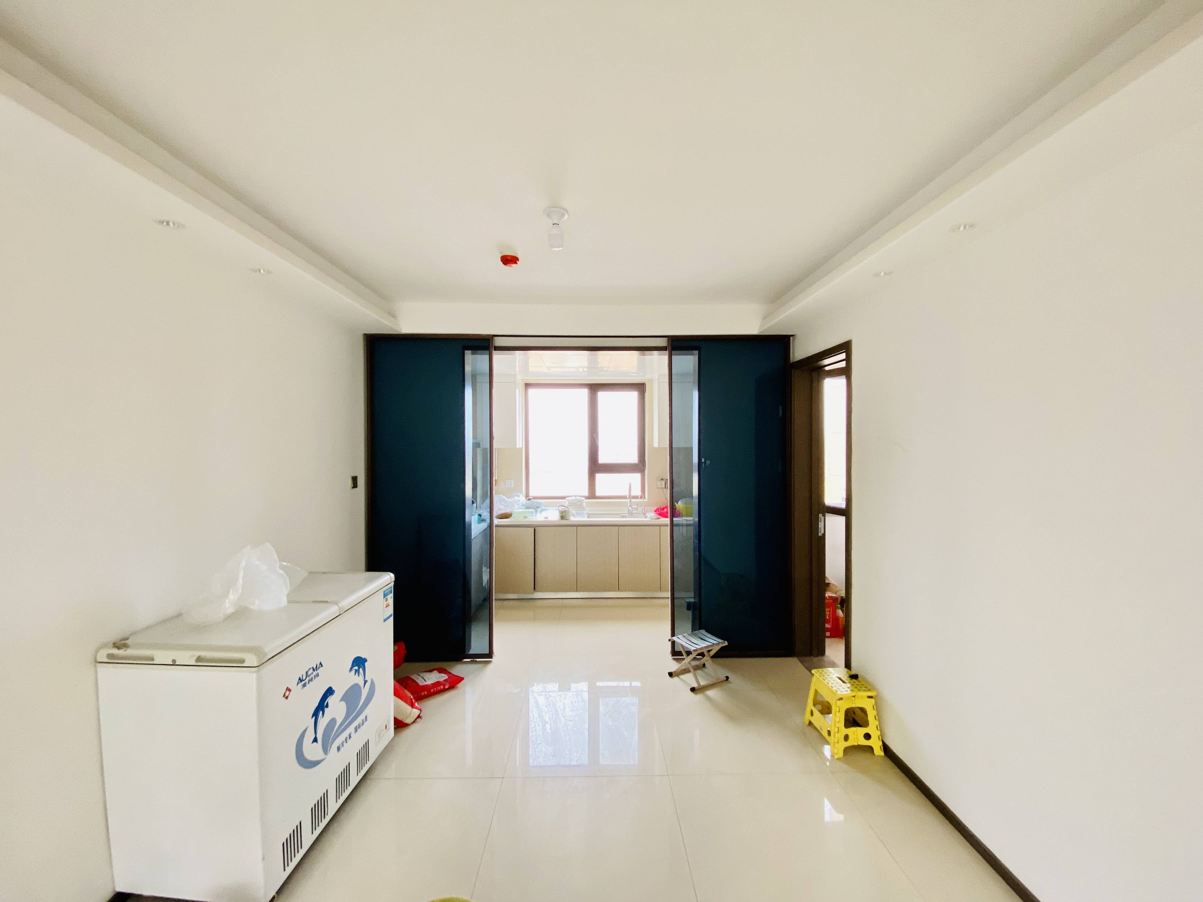  雪山金茂逸墅 南北