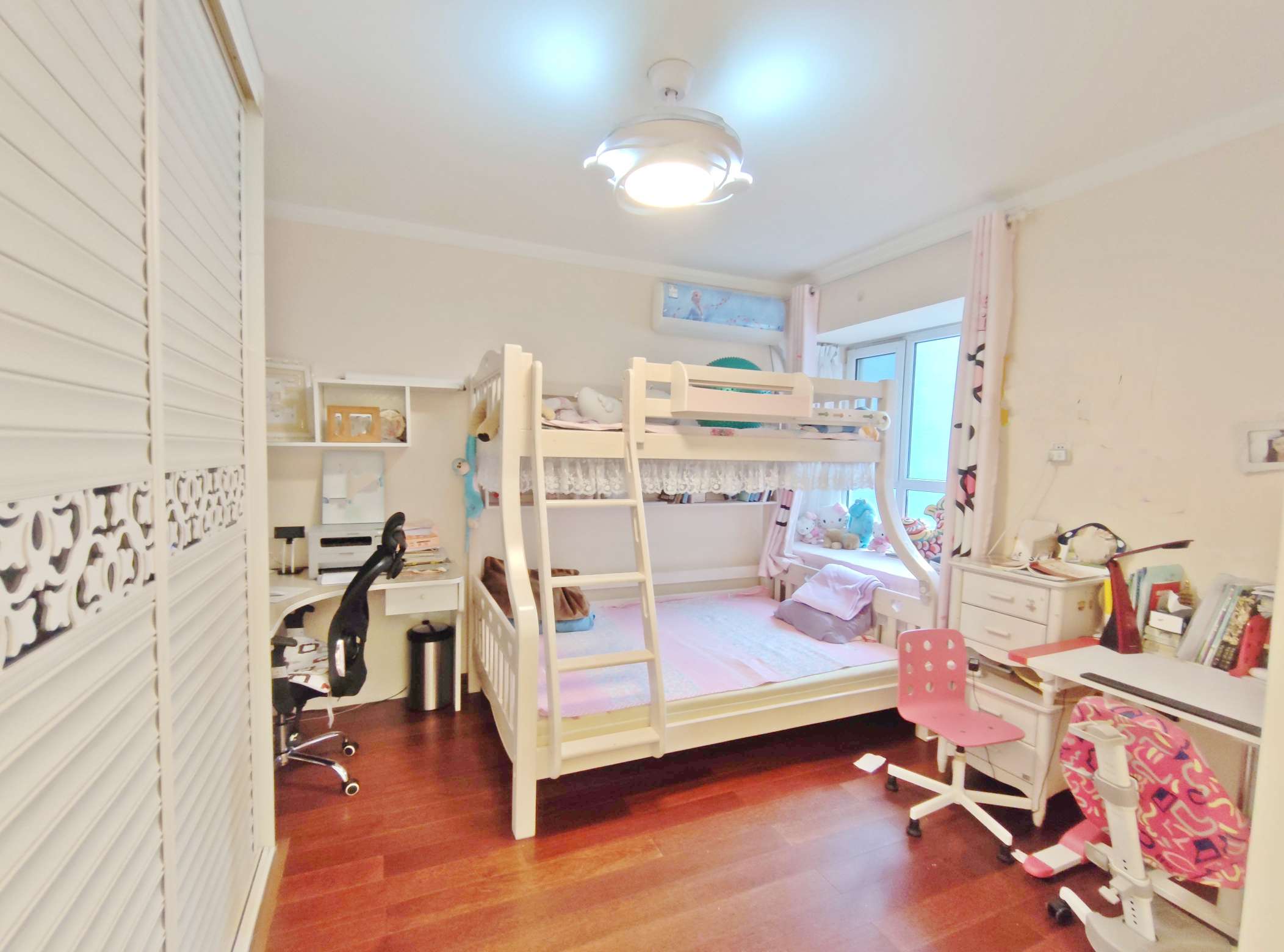 卧龙花园龙泰苑