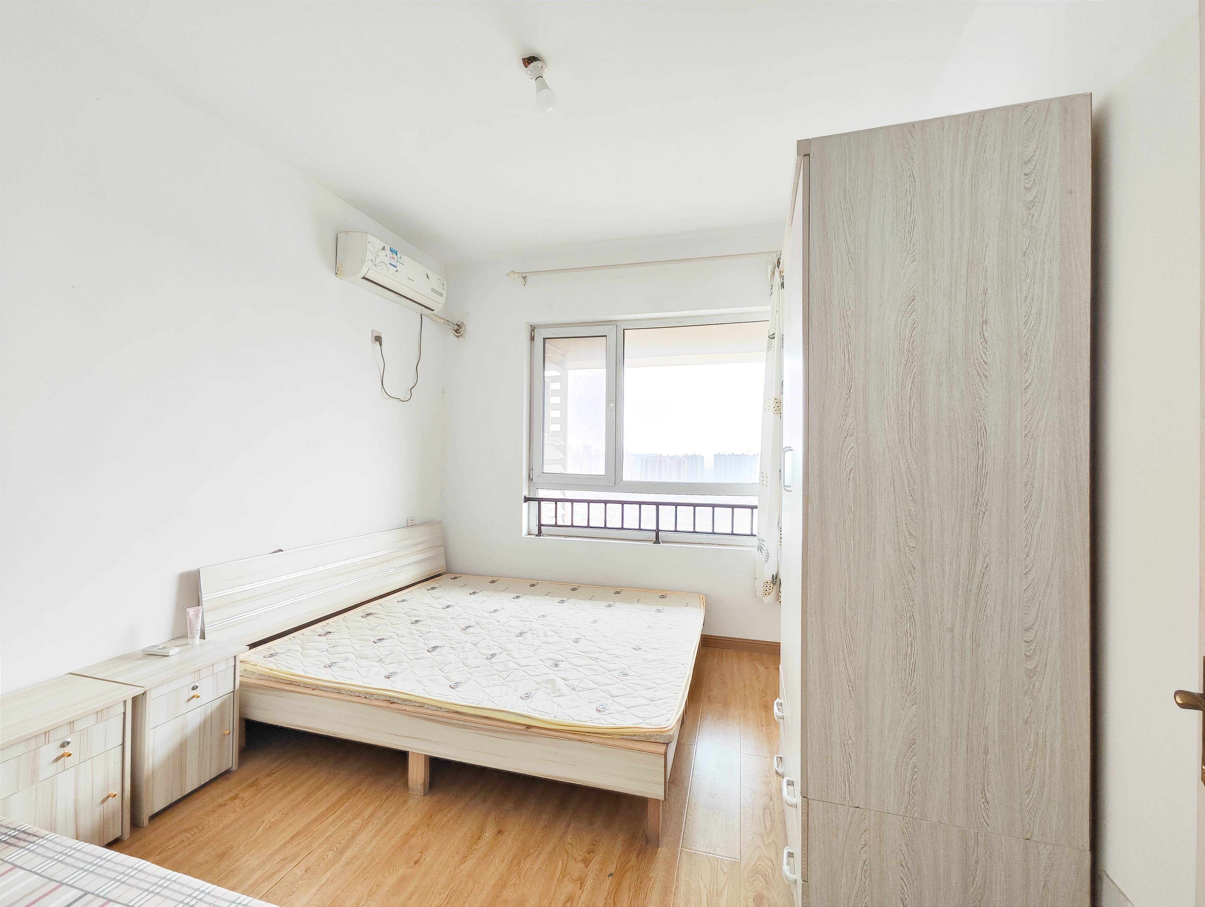 绿地新里香榭丽公馆