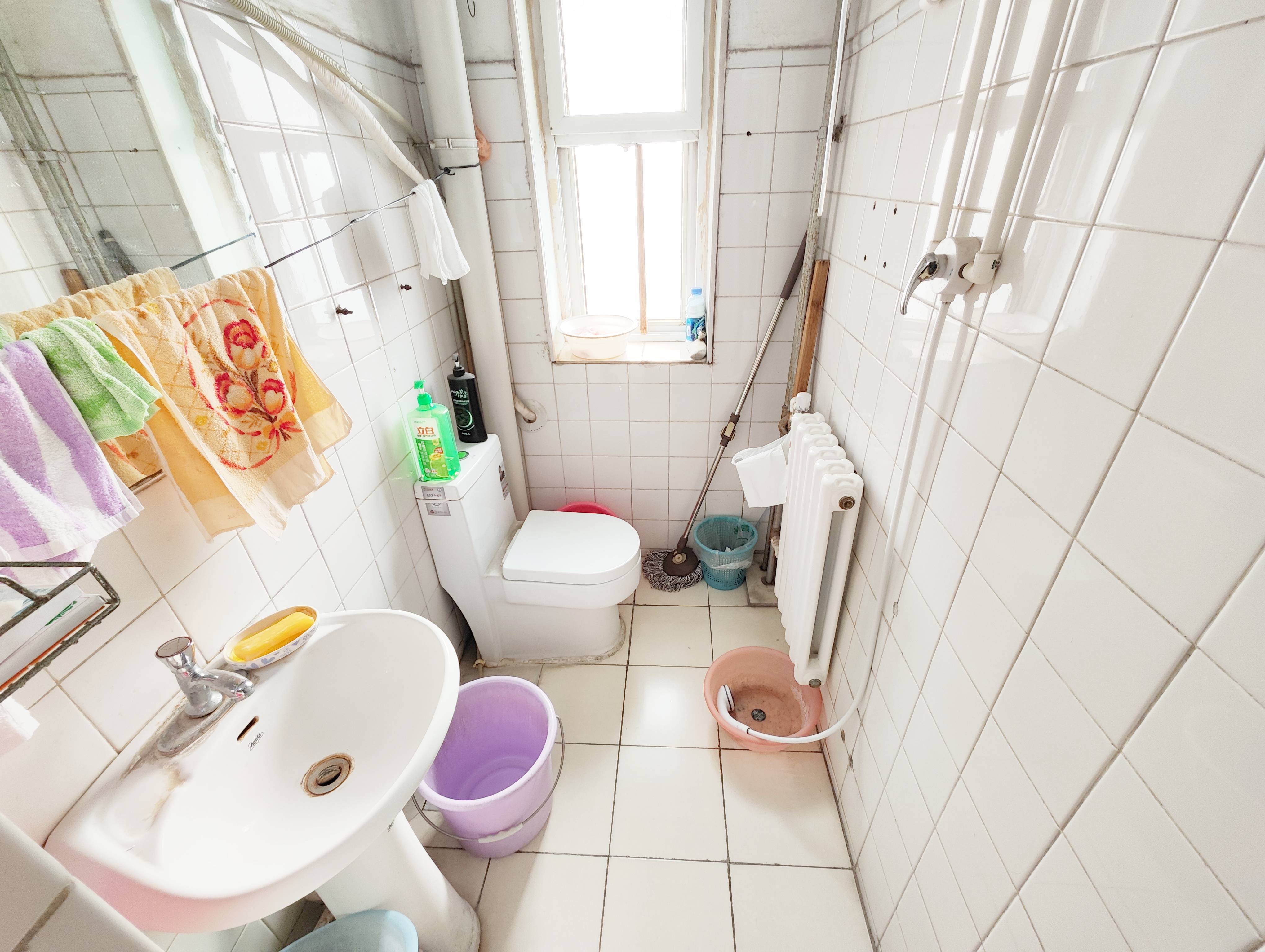 纬十二路重汽宿舍