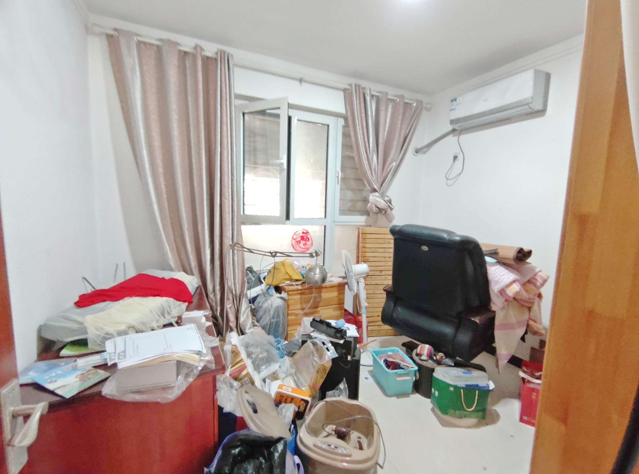 绿地新里卢浮公馆