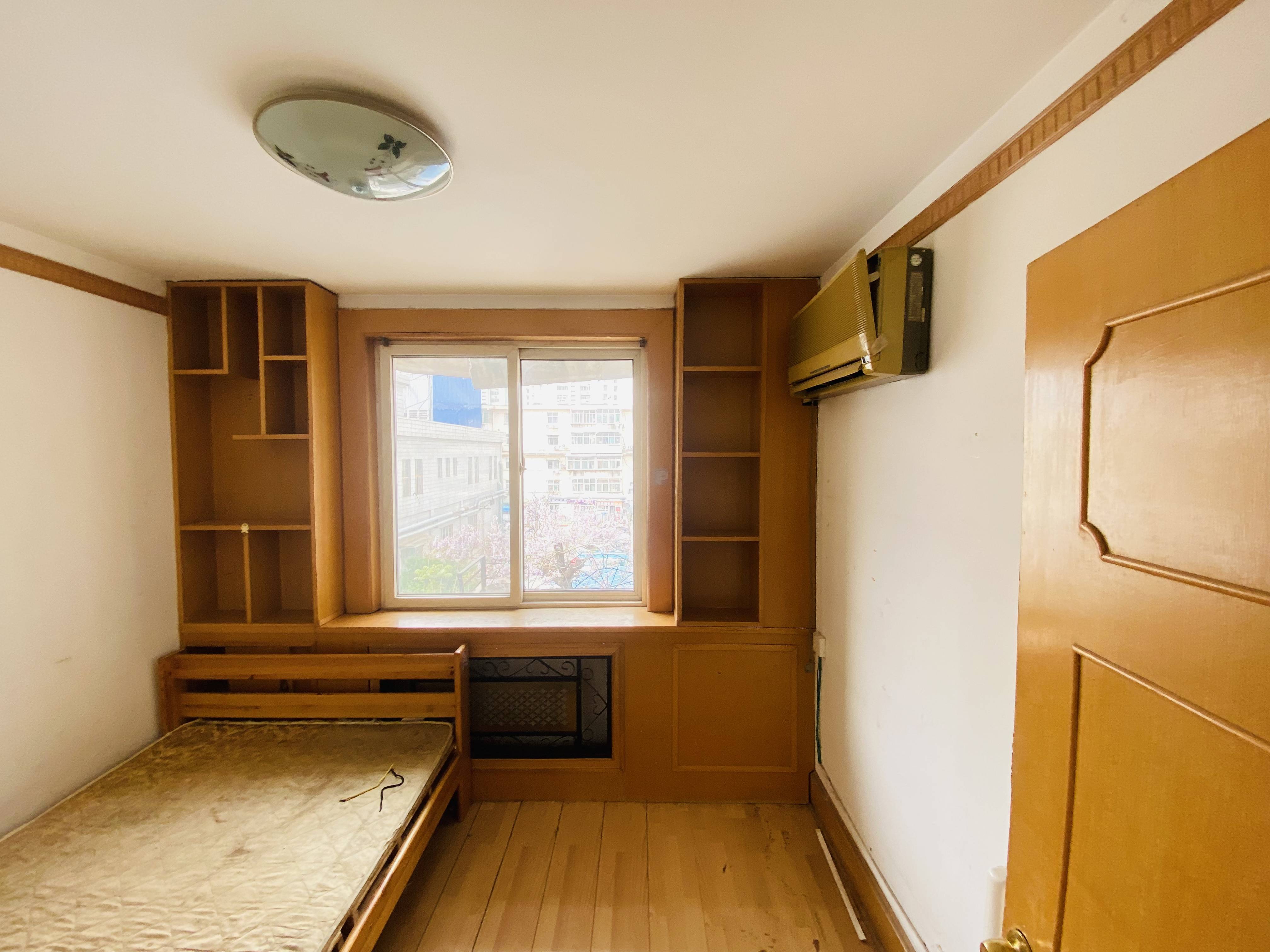 济钢新村中心区