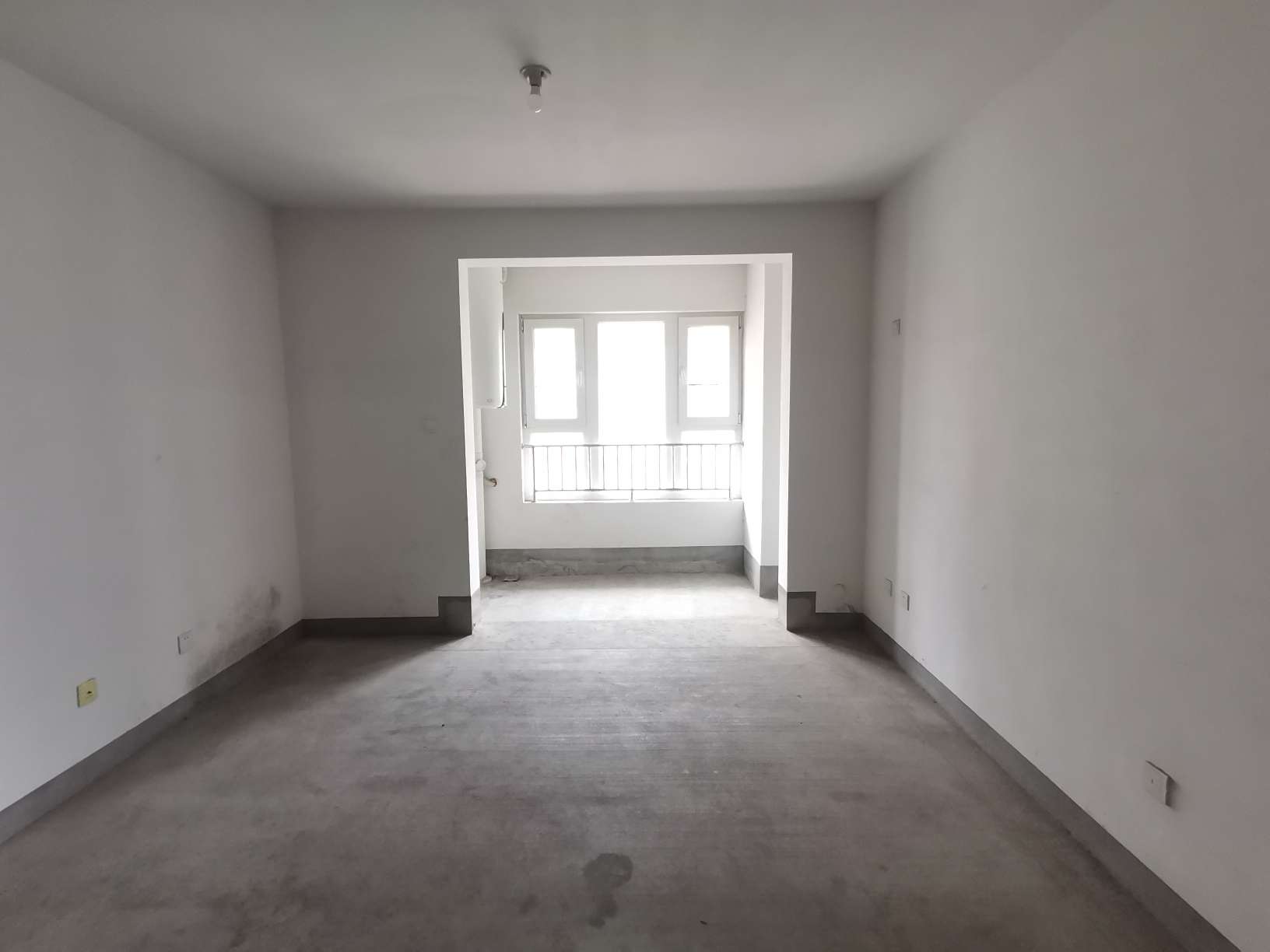  碧桂园·翡翠雅郡 南北