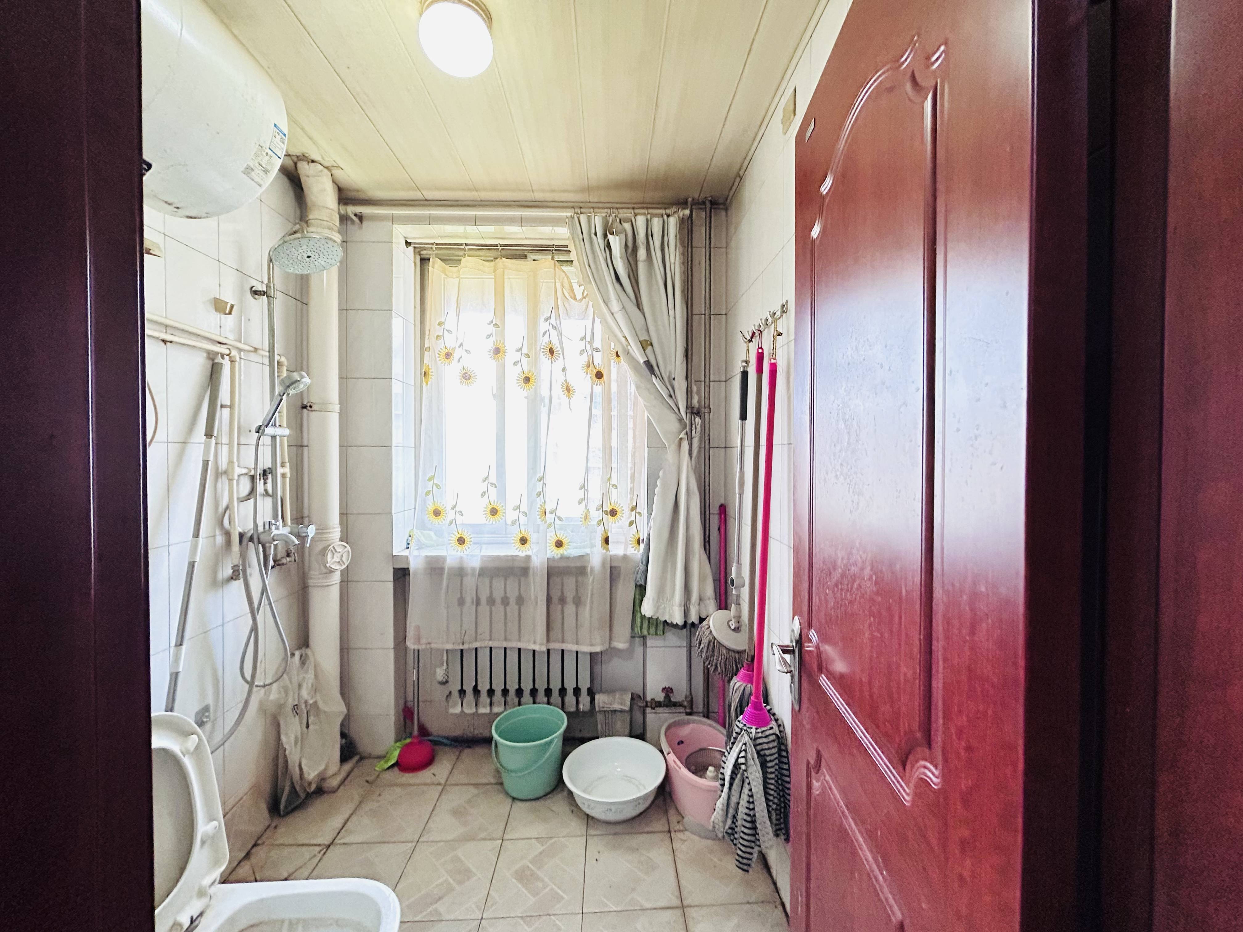 山大洪楼校区第五宿舍