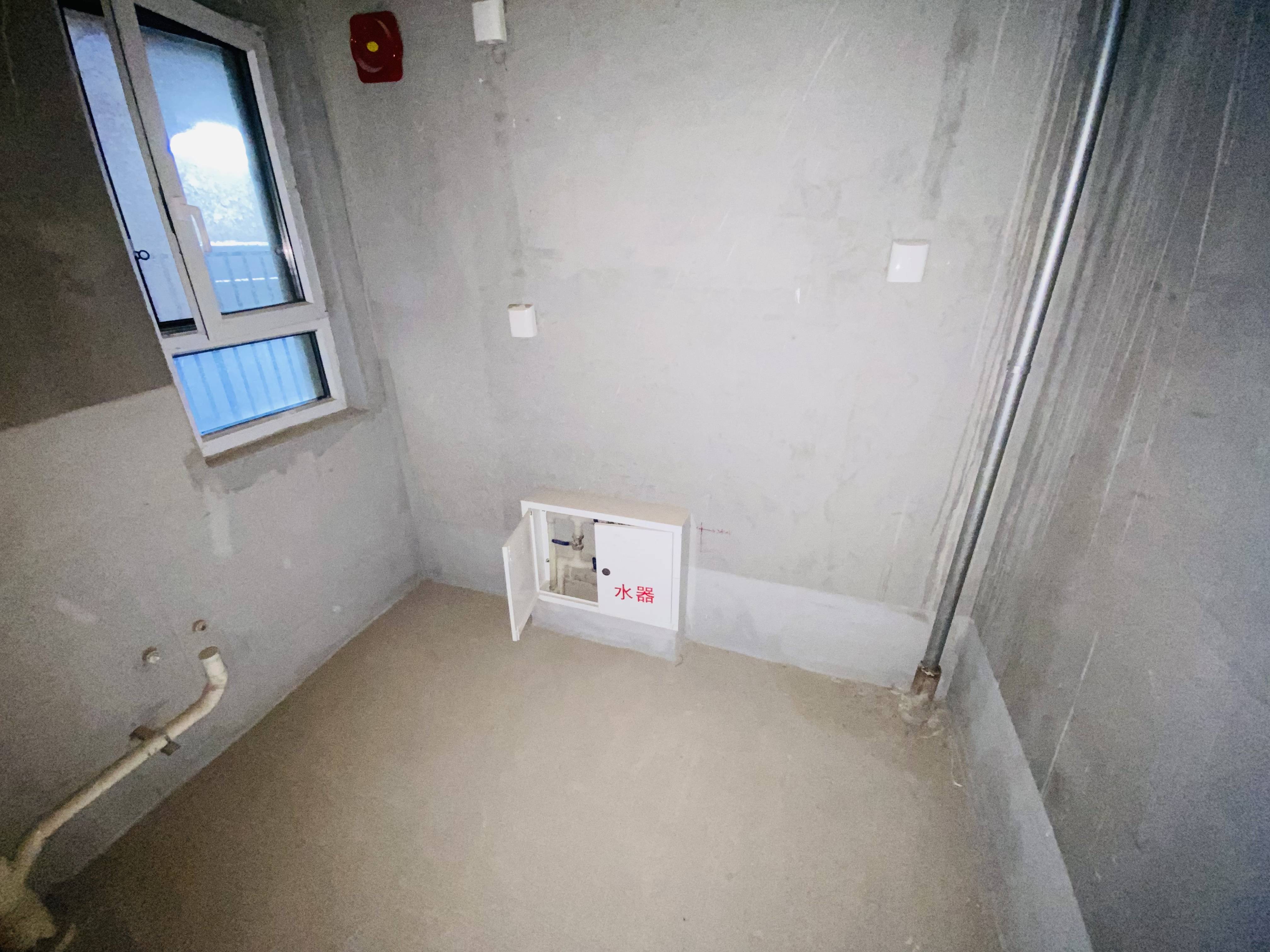  龙湖春江郦城 南北