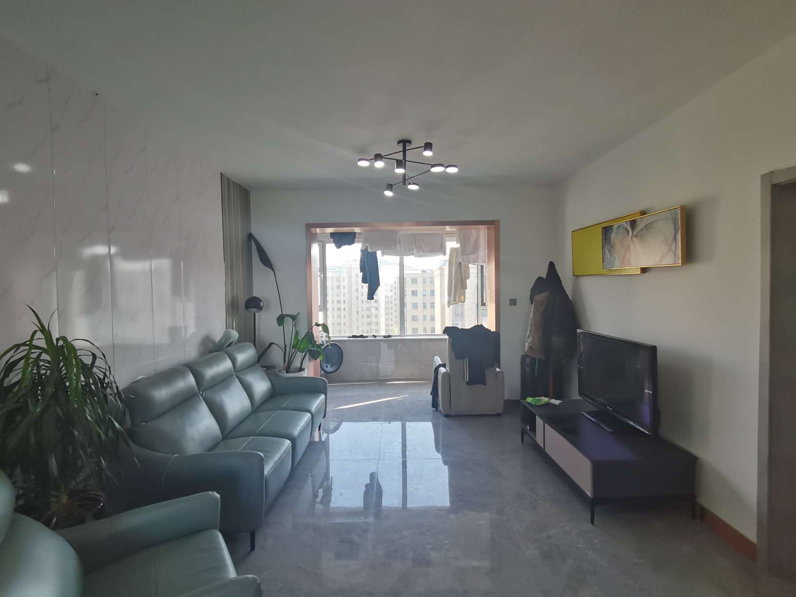  银丰唐郡玫瑰园 南北