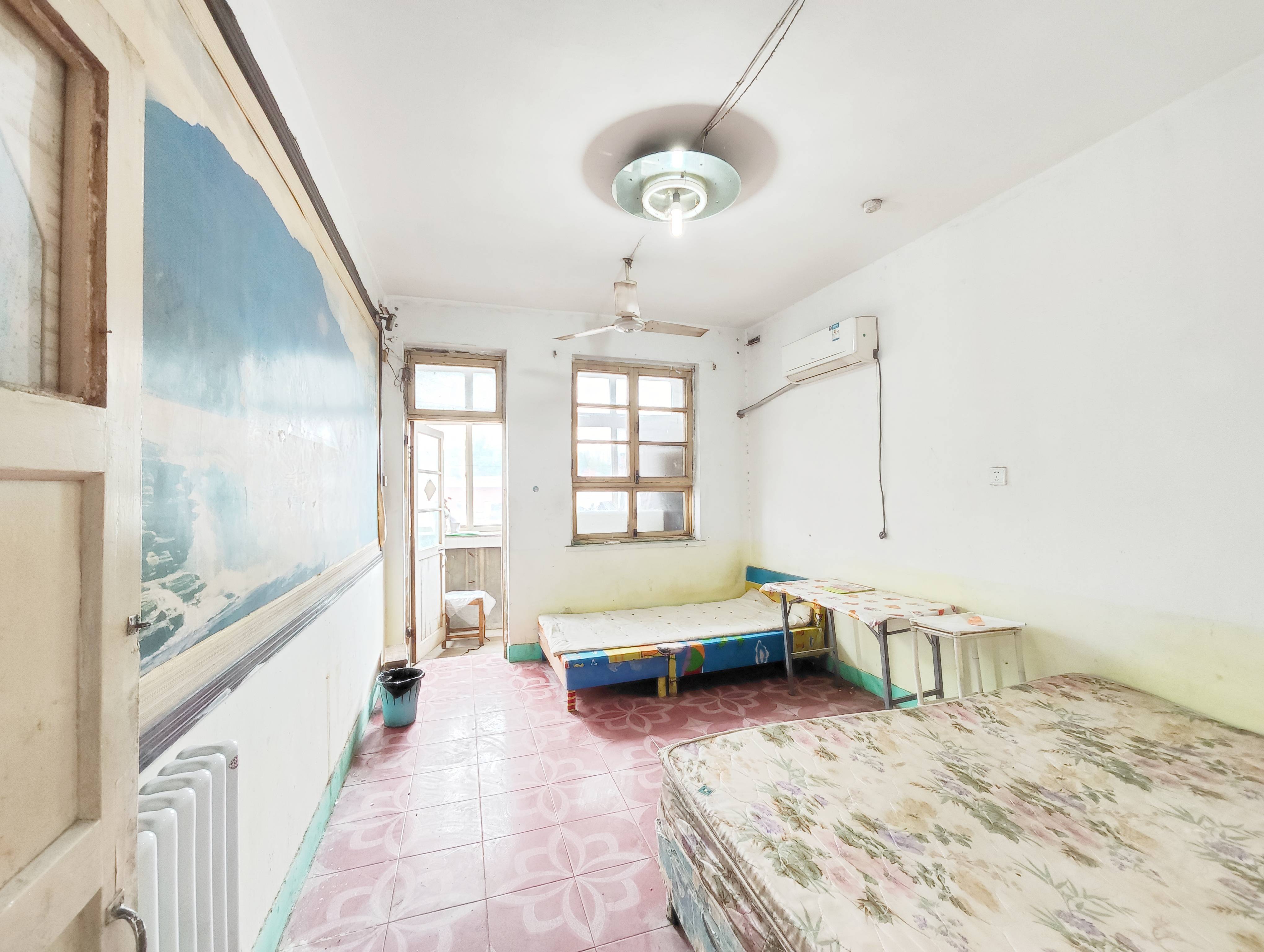 纬十二路单位宿舍