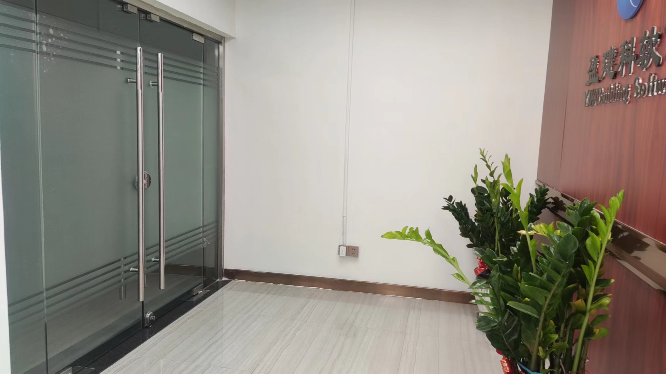 南益名泉春晓公寓