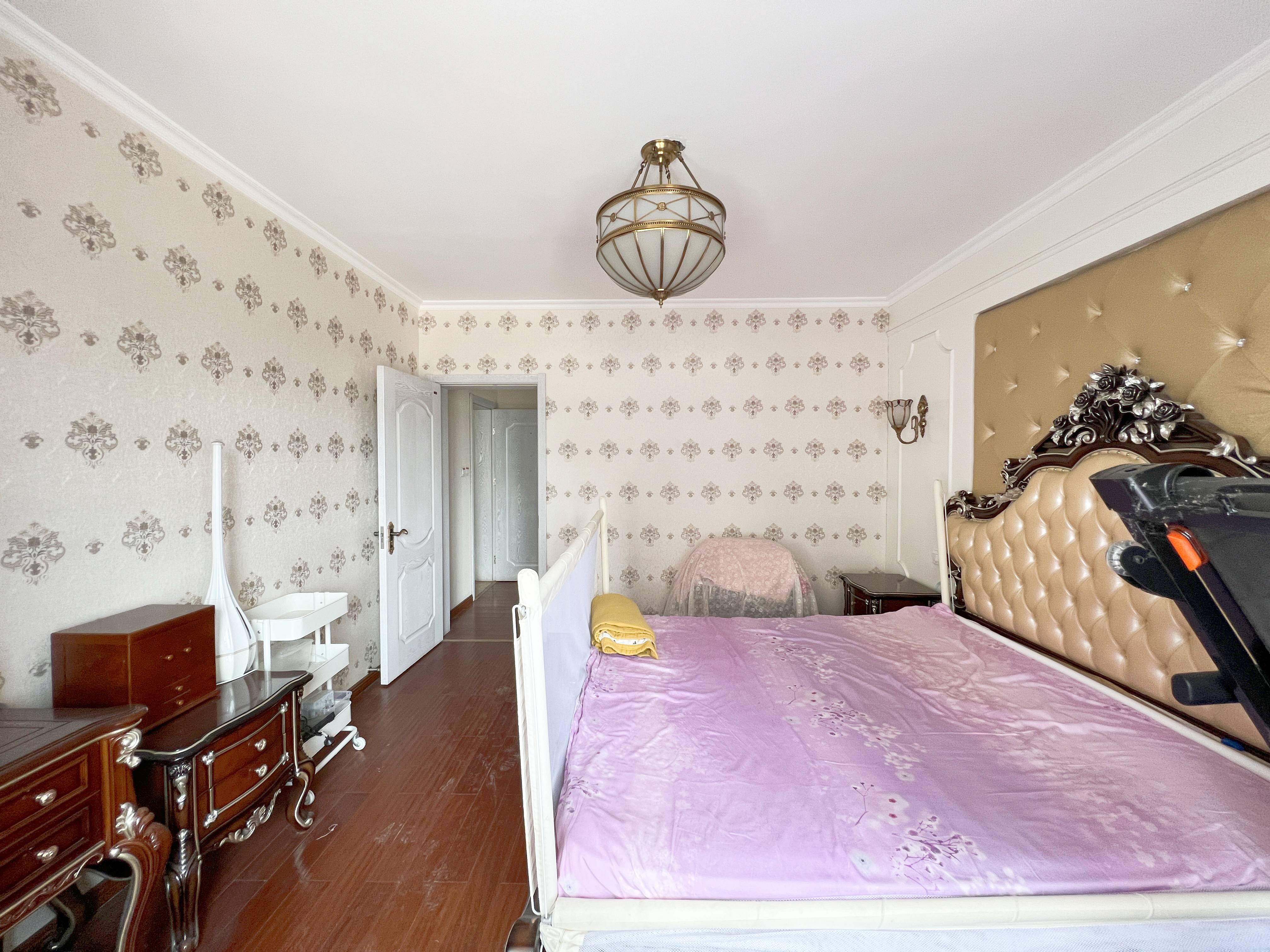 绿地新里梵尔赛公馆