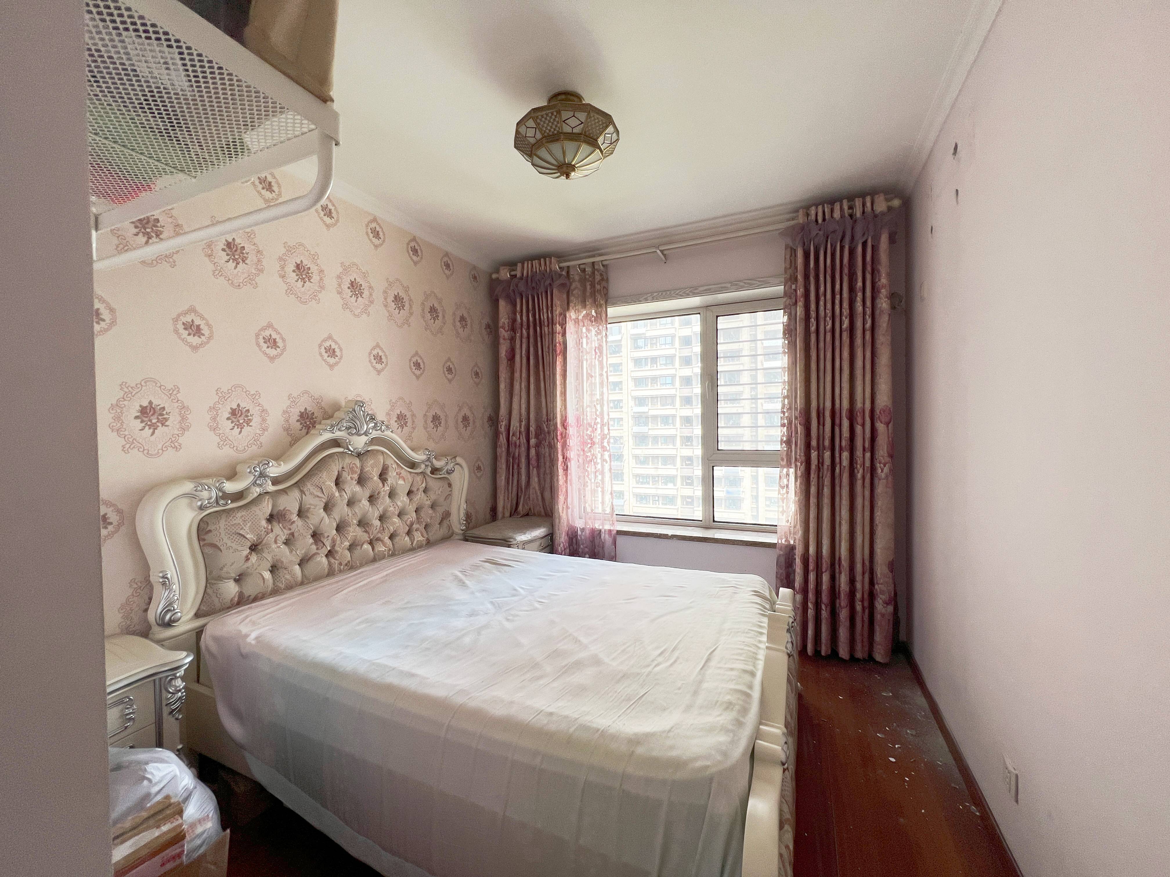 绿地新里梵尔赛公馆