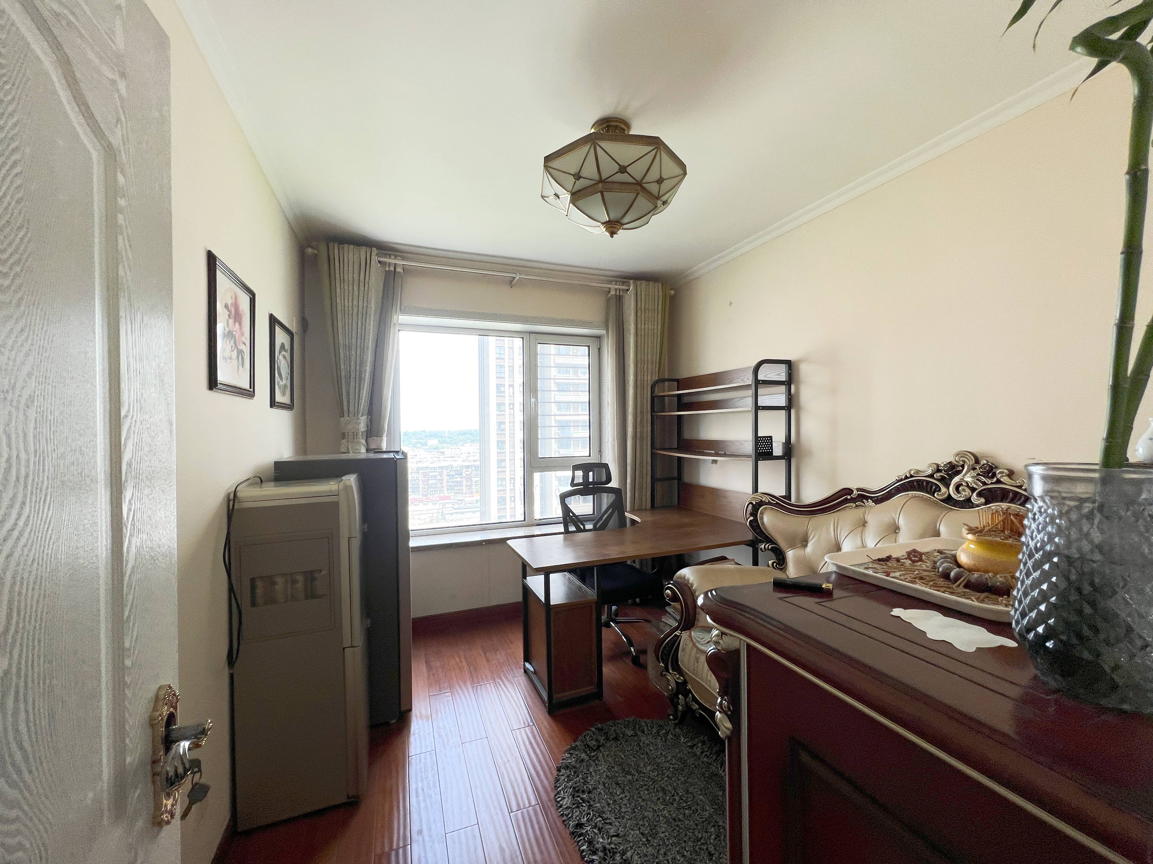 绿地新里梵尔赛公馆