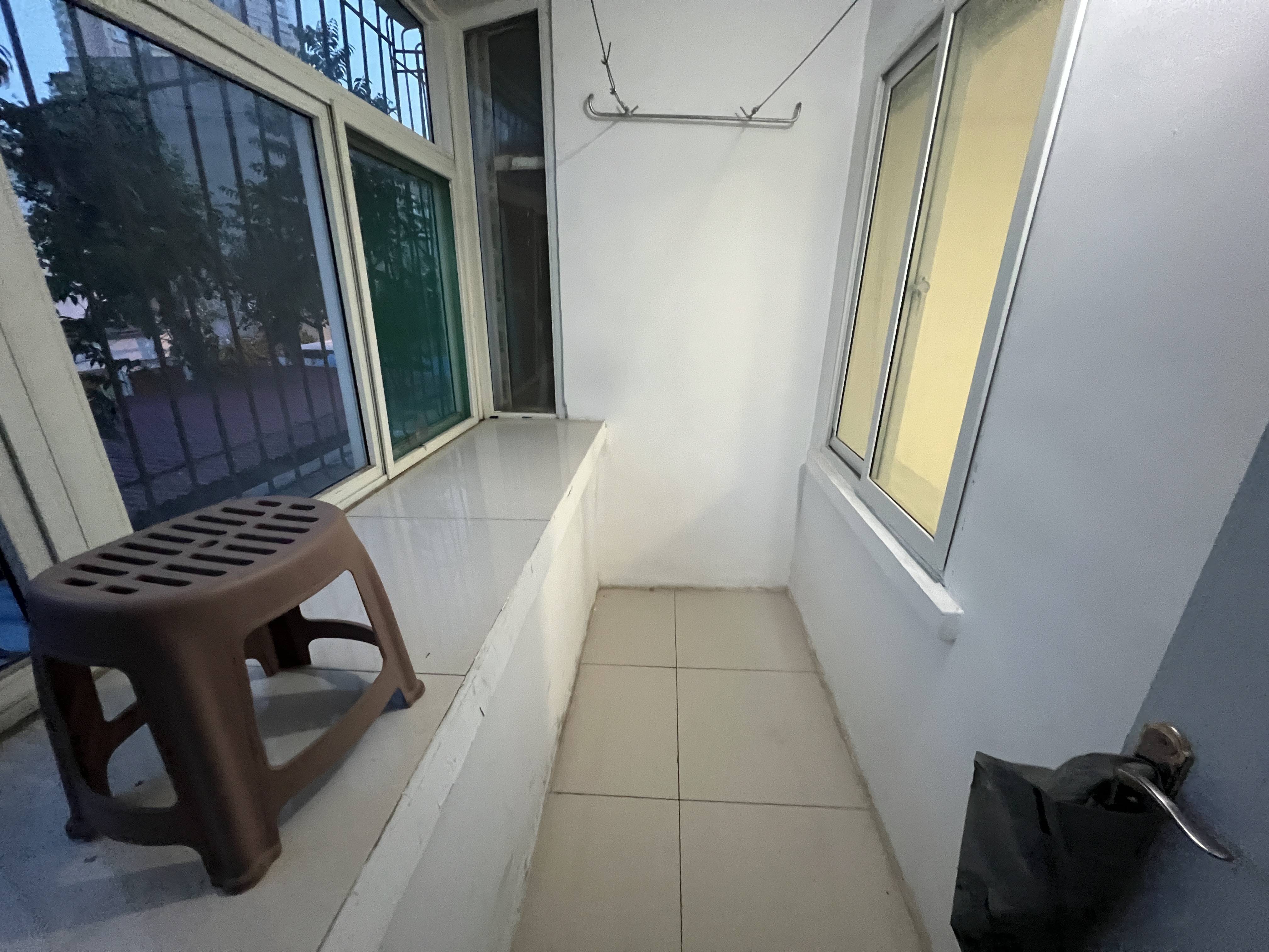 黄岗东路单位宿舍