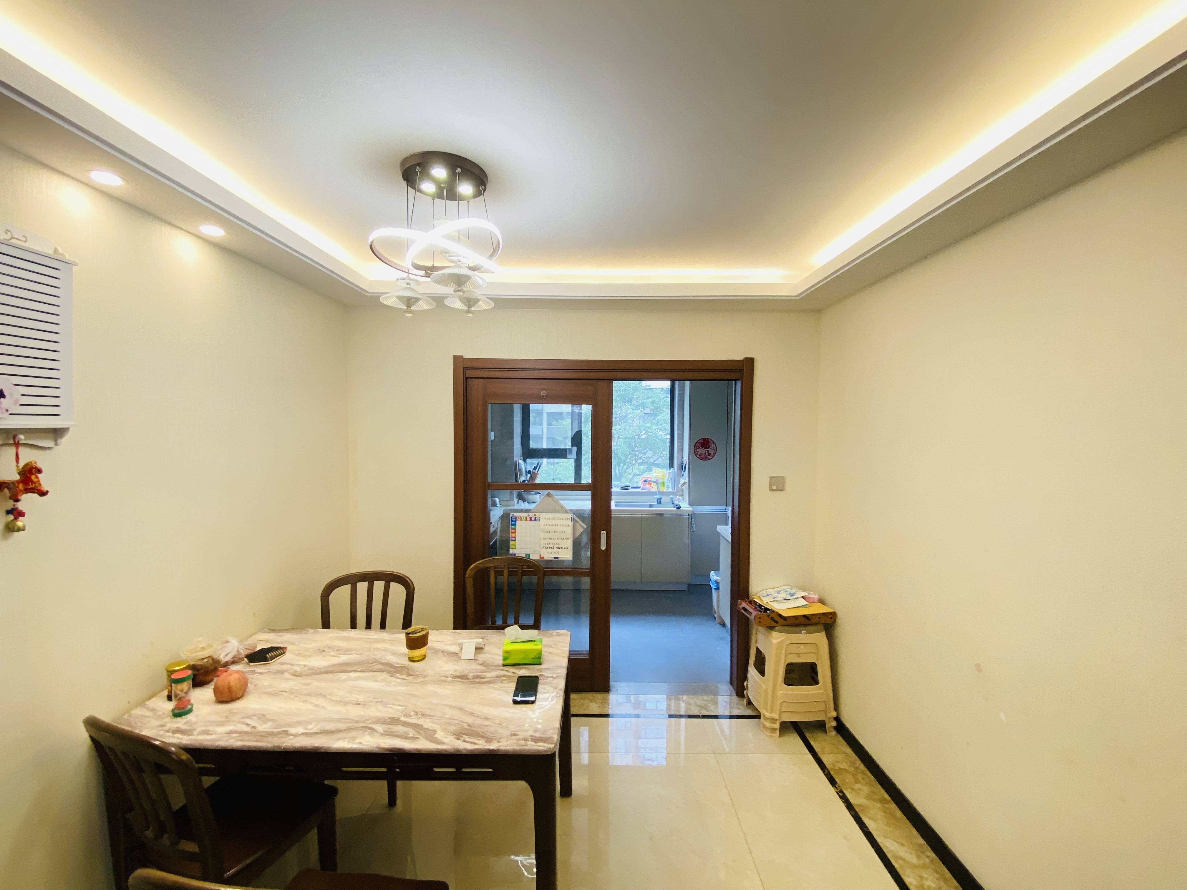 旭辉银盛泰金域蓝山