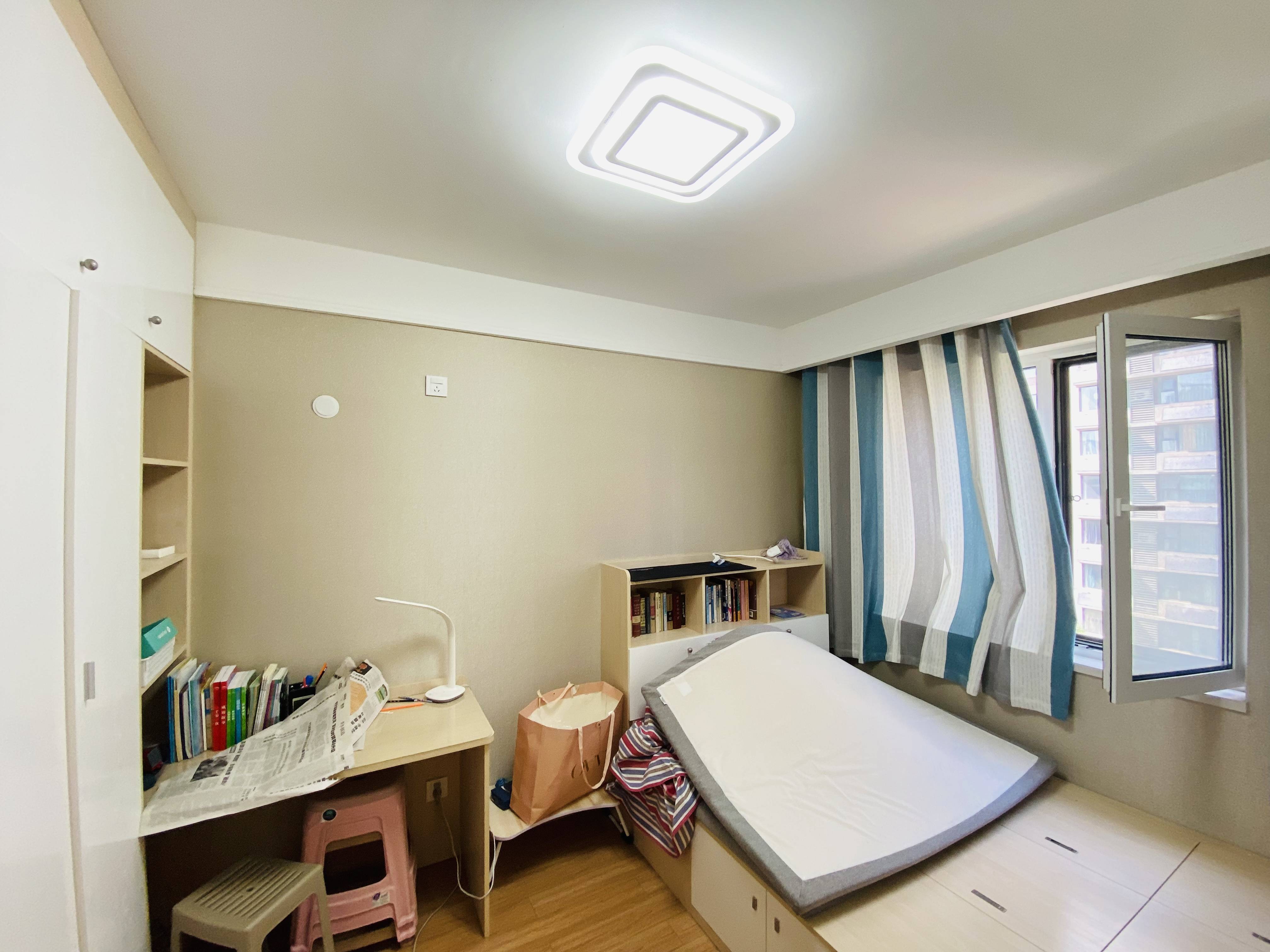 万科龙湖城市之光